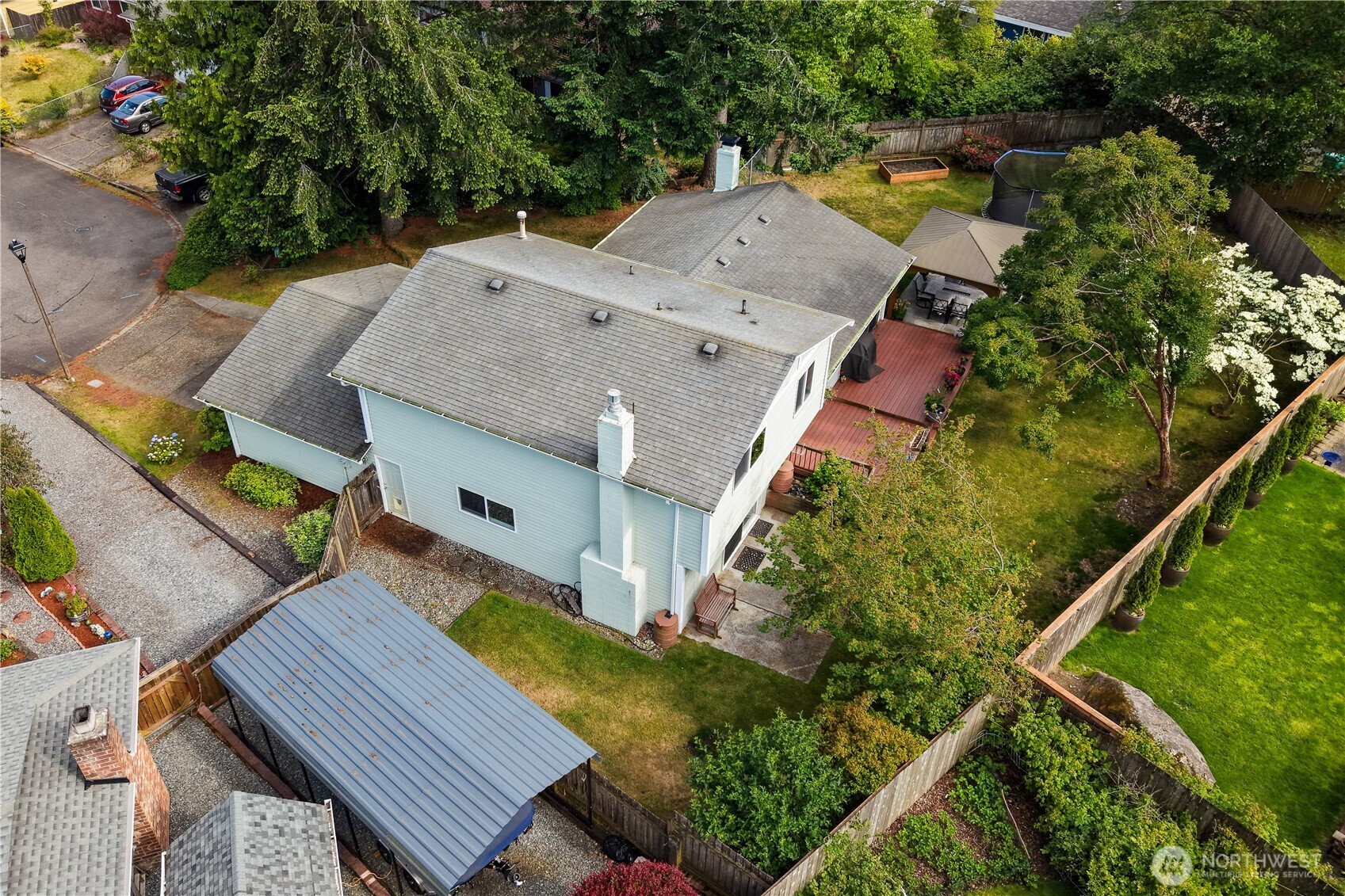 Tri-Level Home in Twin Lakes