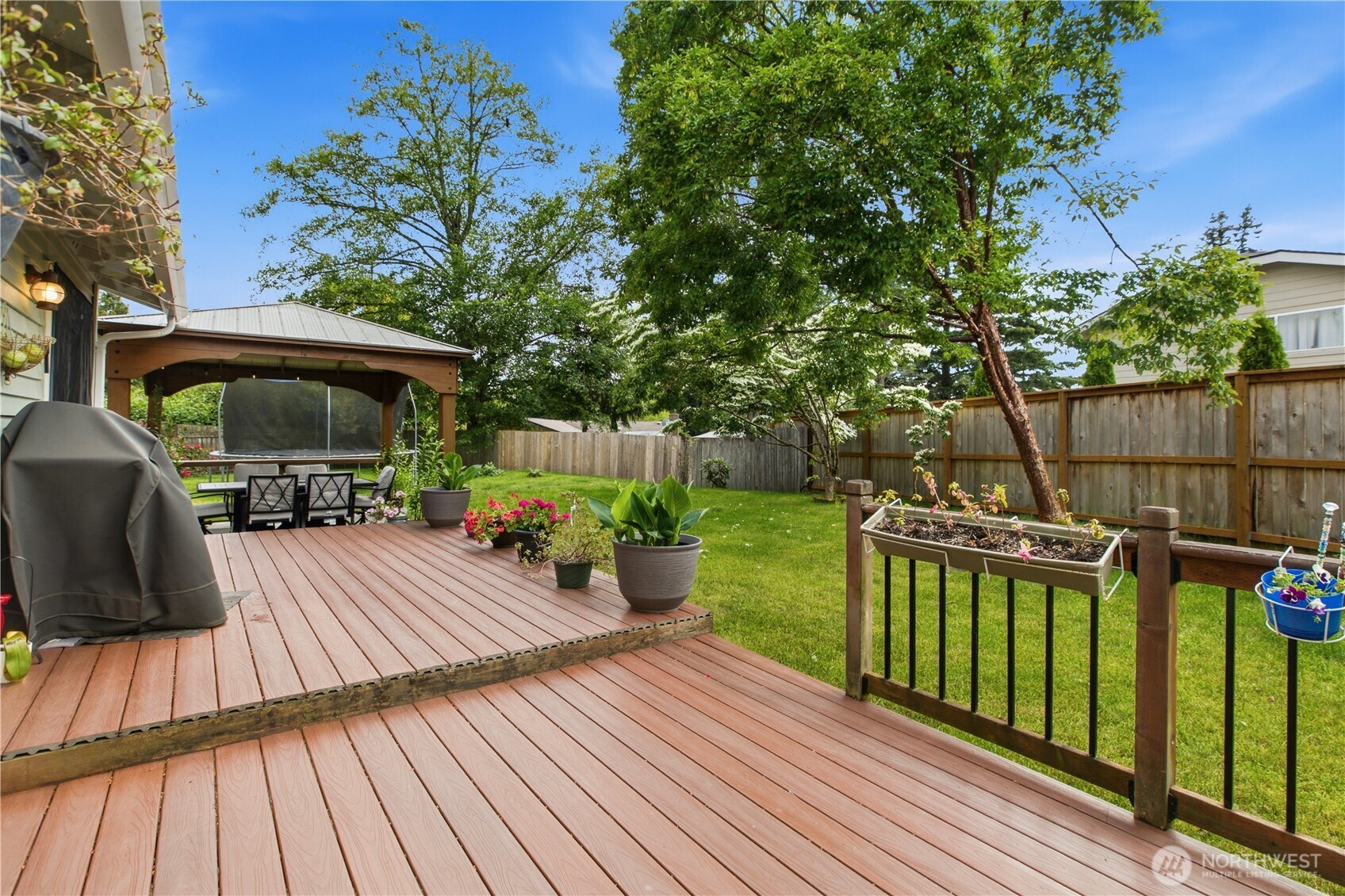 Tri-Level Home in Twin Lakes