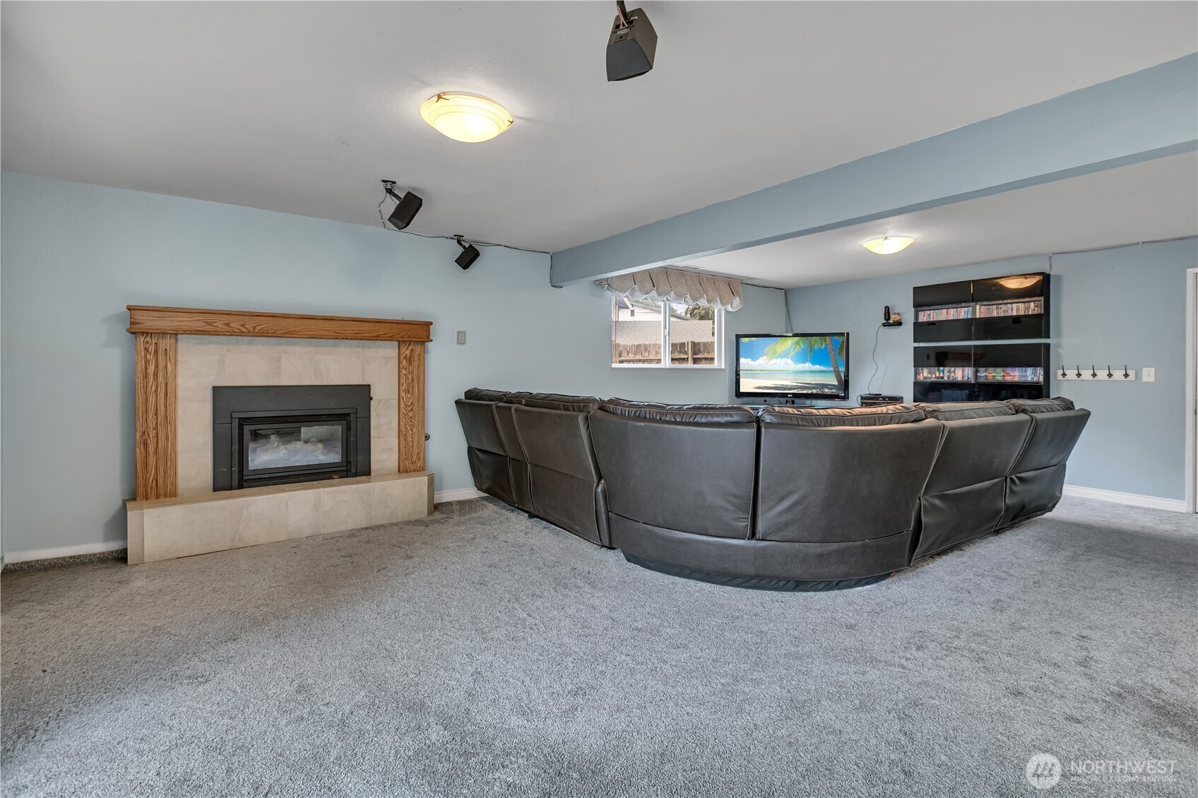 Tri-Level Home in Twin Lakes