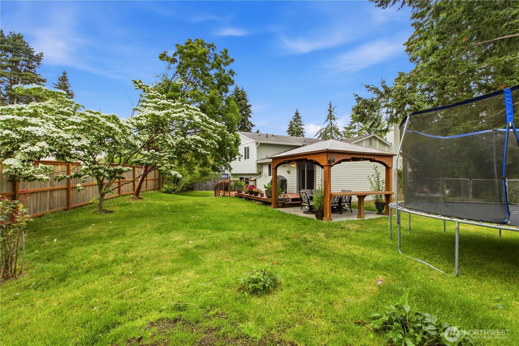 Tri-Level Home in Twin Lakes