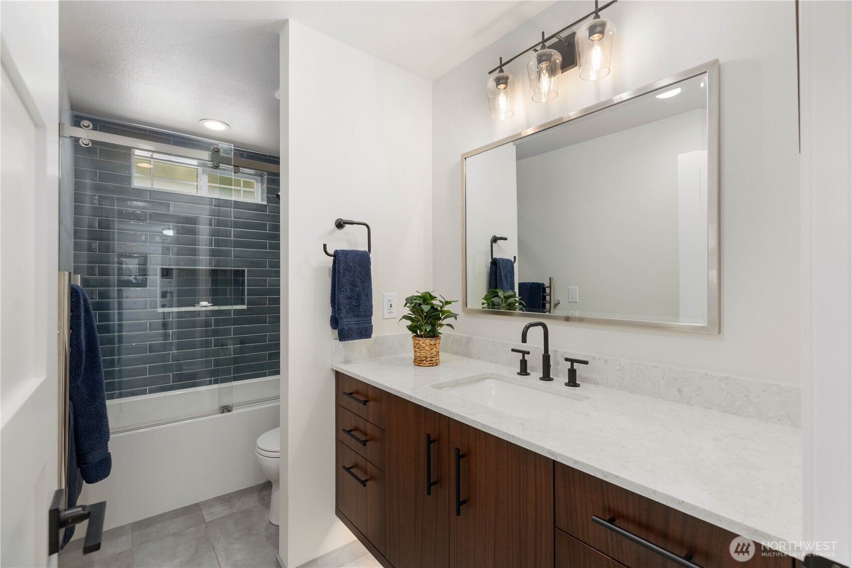 Resort-Style Living at Tapps Island