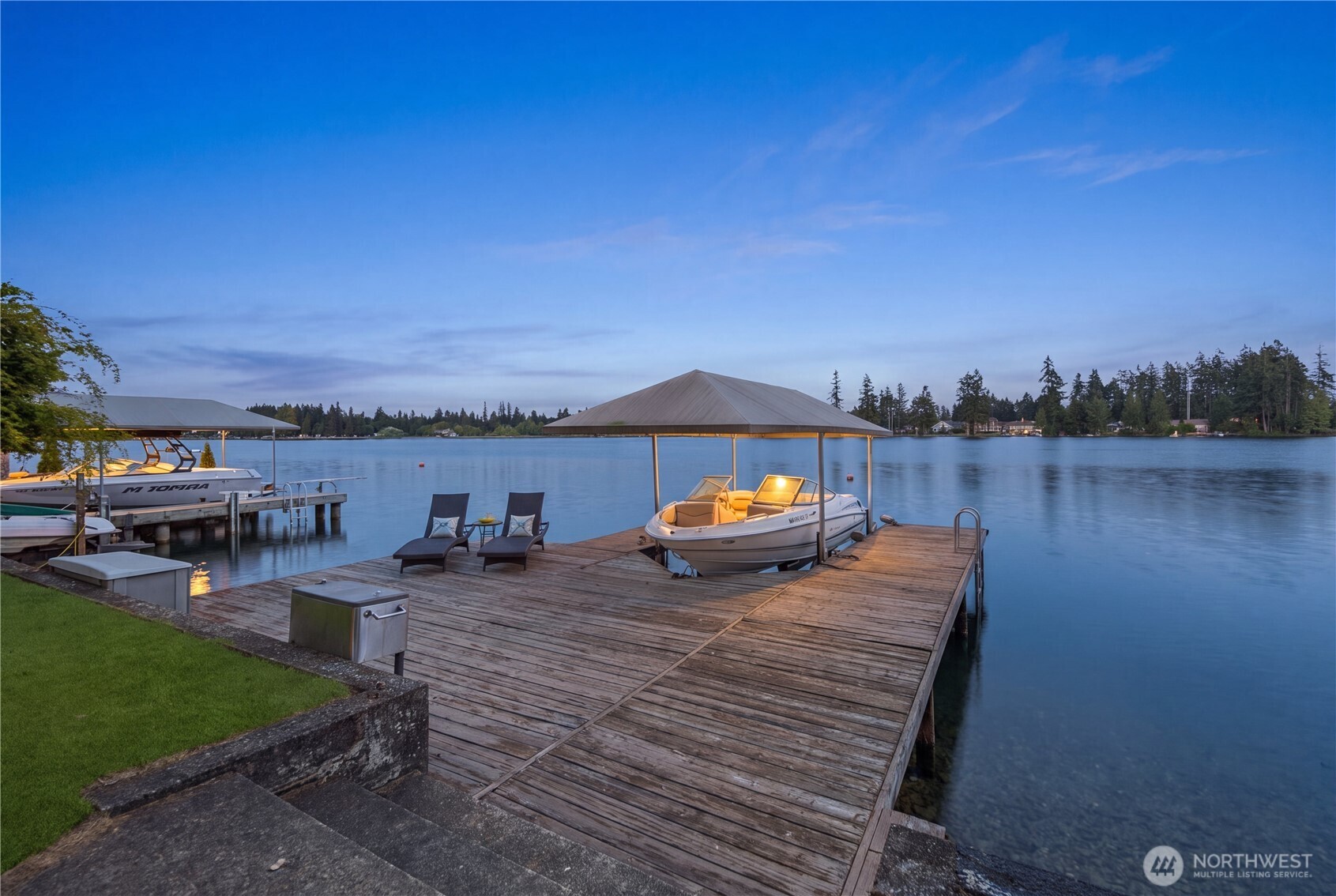 Resort-Style Living at Tapps Island