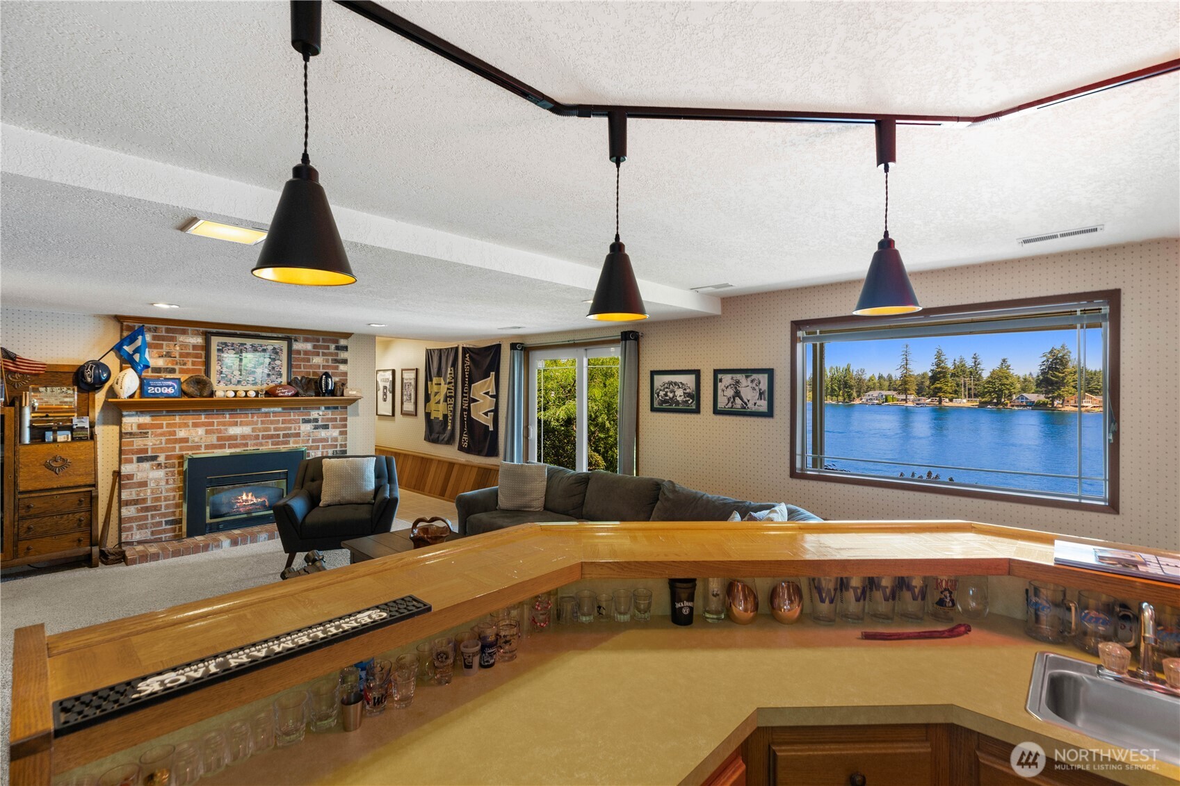 Resort-Style Living at Tapps Island