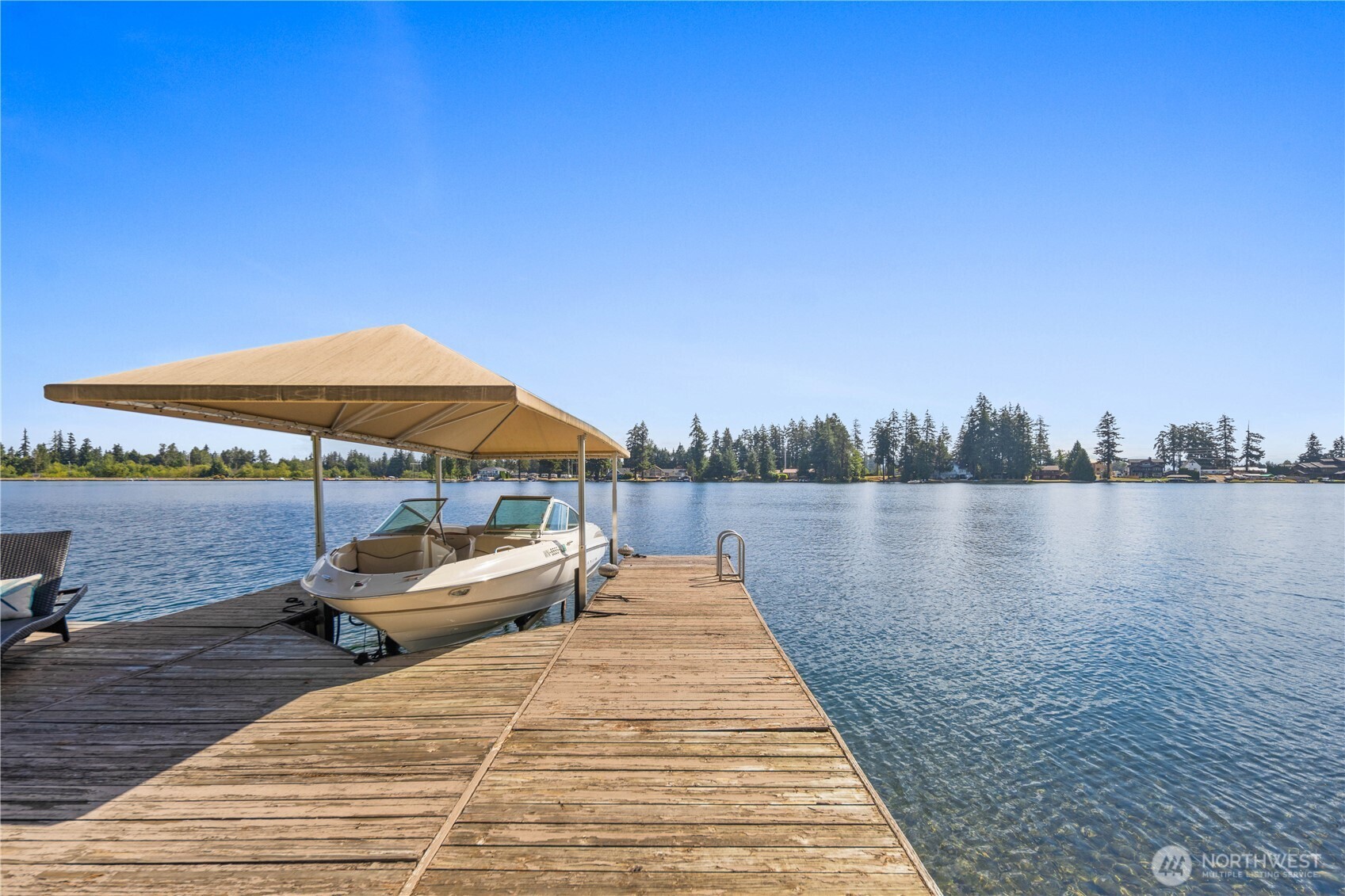Resort-Style Living at Tapps Island