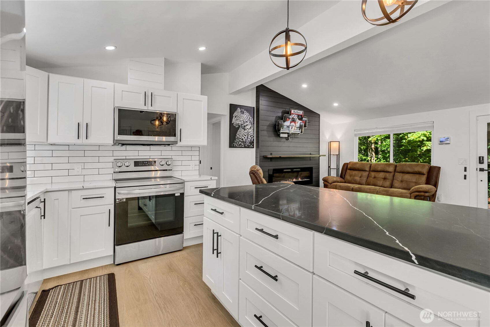 Fully Remodeled Renton Rambler