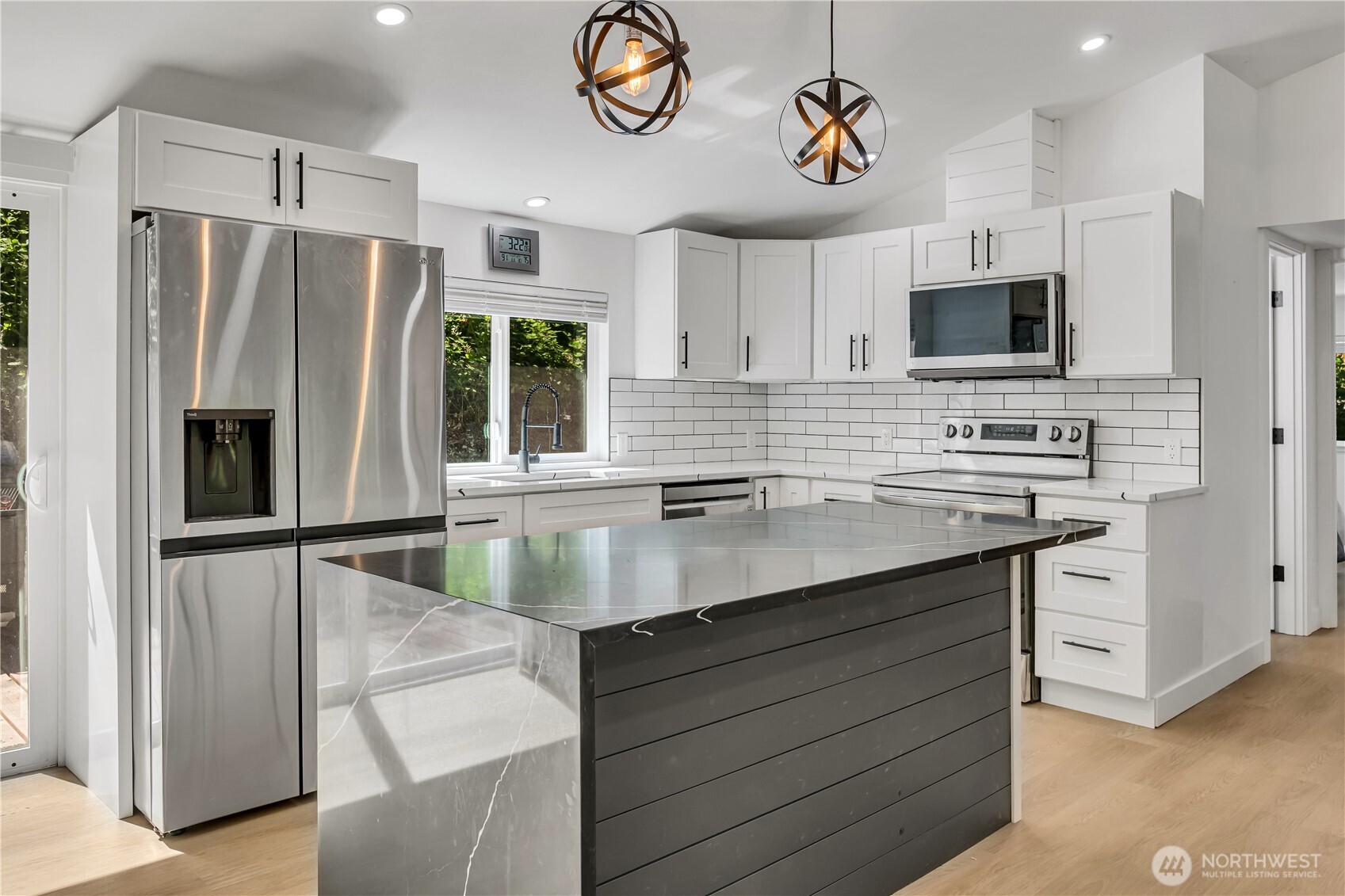 Fully Remodeled Renton Rambler