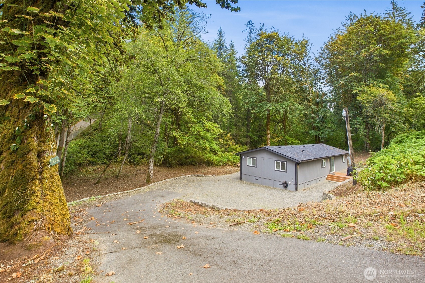 Fully Remodeled Renton Rambler