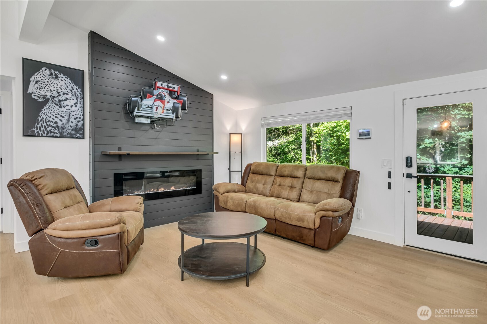 Fully Remodeled Renton Rambler