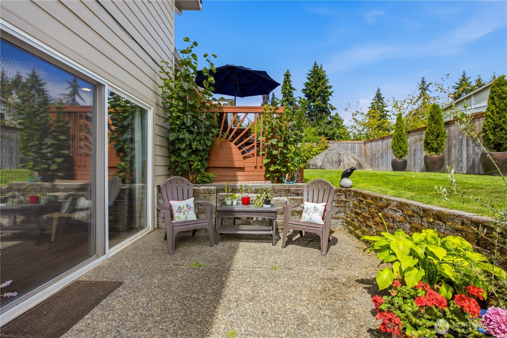 Immaculate Tri-Level Home in Twin Lakes