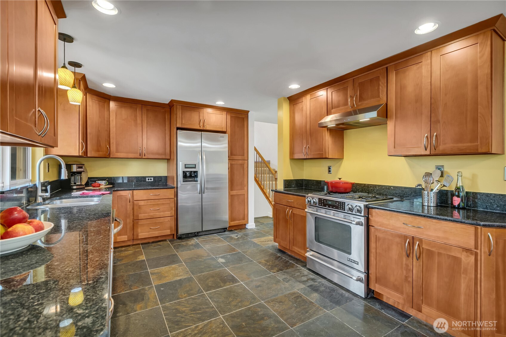 Immaculate Tri-Level Home in Twin Lakes