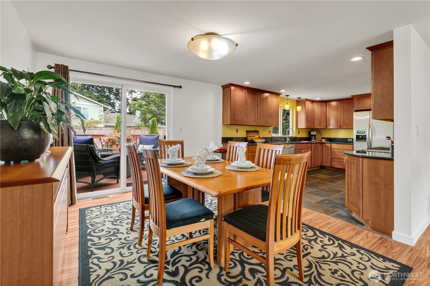 Immaculate Tri-Level Home in Twin Lakes