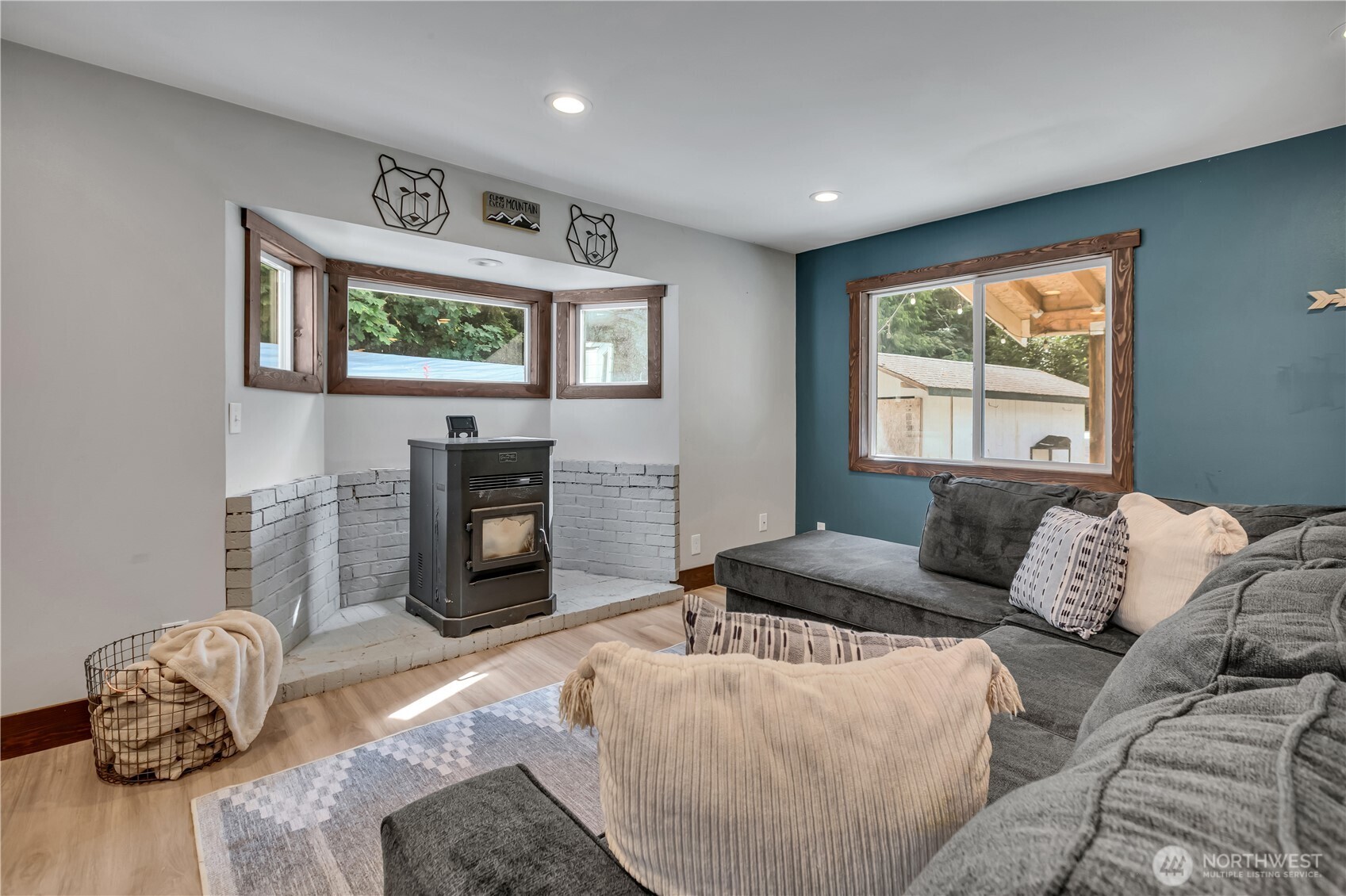 Wilkeson Farmhouse, Nestled on Nearly 5 Private Acres