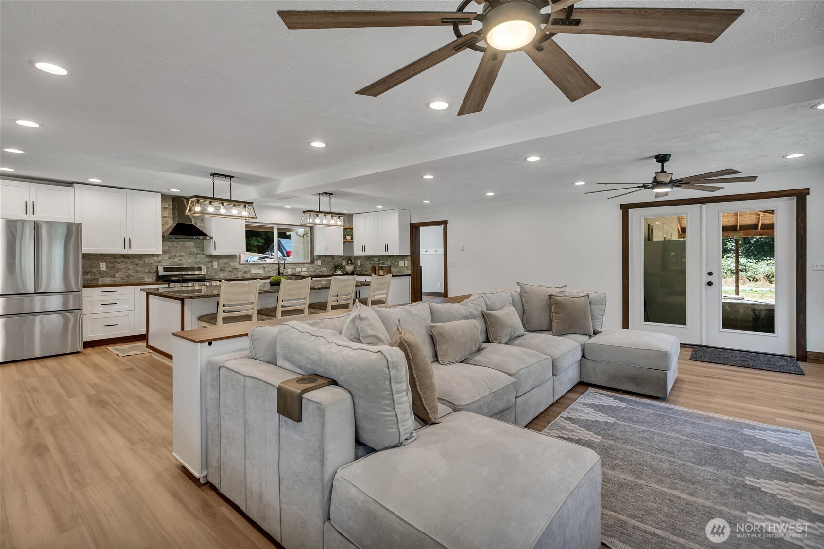 Wilkeson Farmhouse, Nestled on Nearly 5 Private Acres