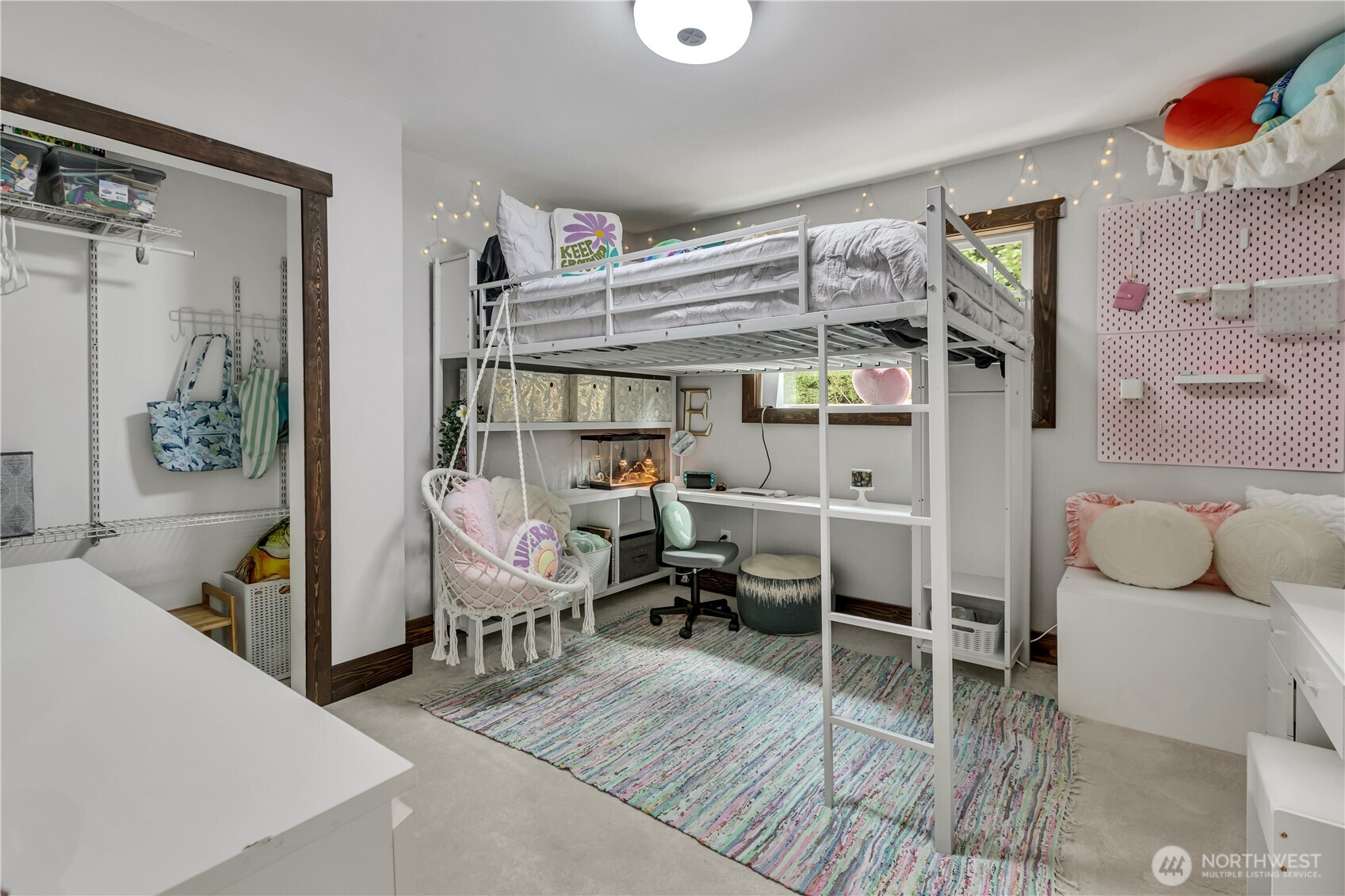 Wilkeson Farmhouse, Nestled on Nearly 5 Private Acres