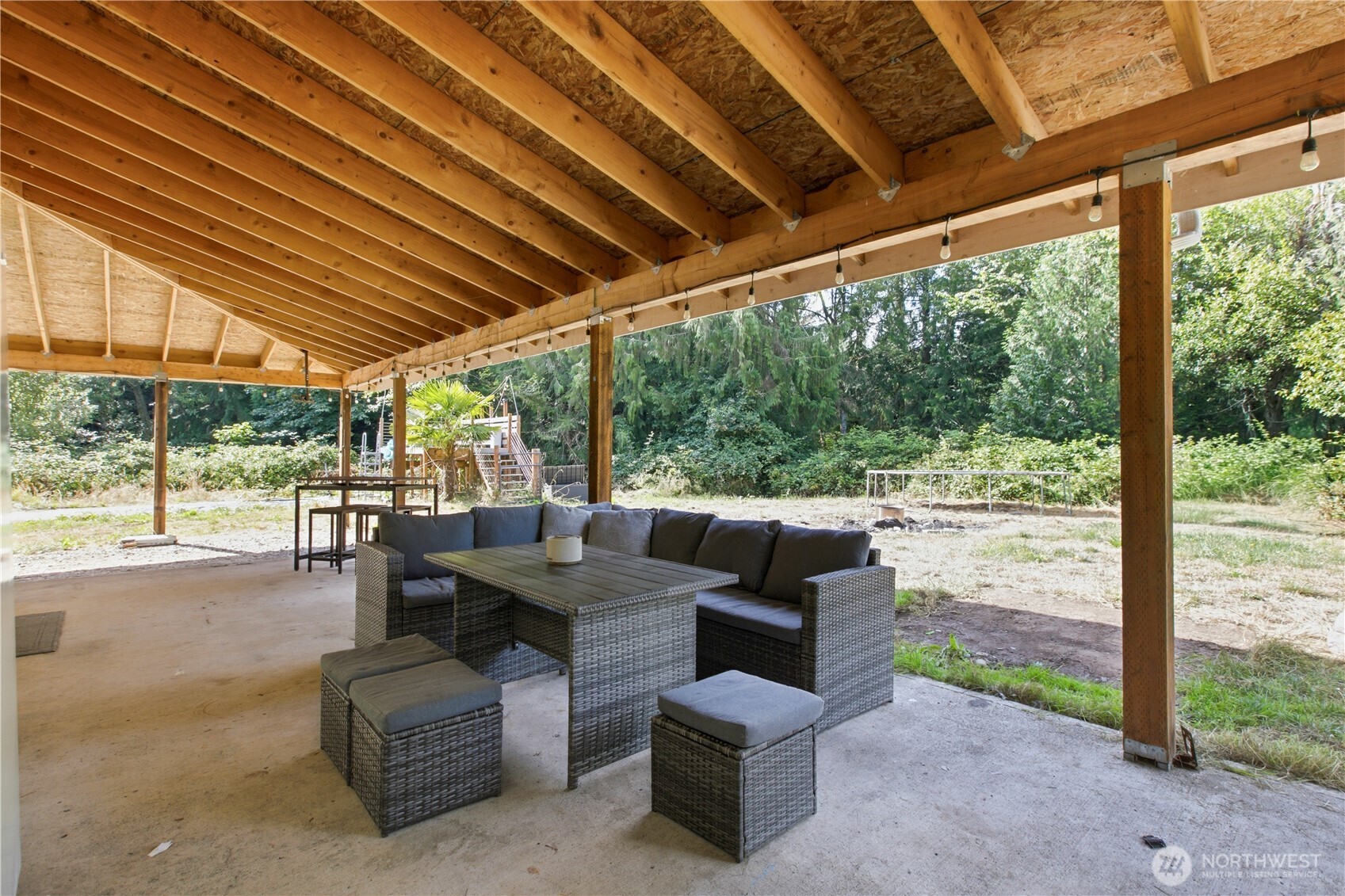 Wilkeson Farmhouse, Nestled on Nearly 5 Private Acres