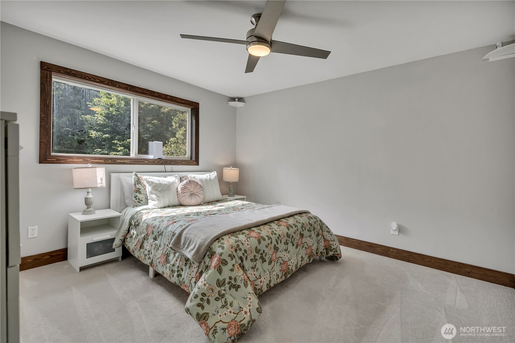 Wilkeson Farmhouse, Nestled on Nearly 5 Private Acres