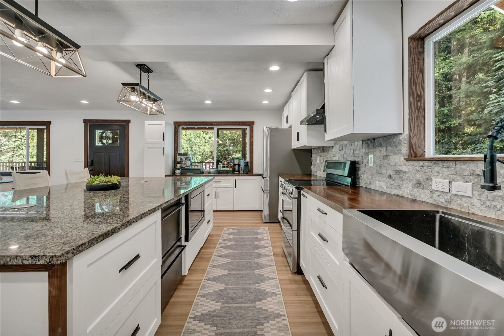 Wilkeson Farmhouse, Nestled on Nearly 5 Private Acres