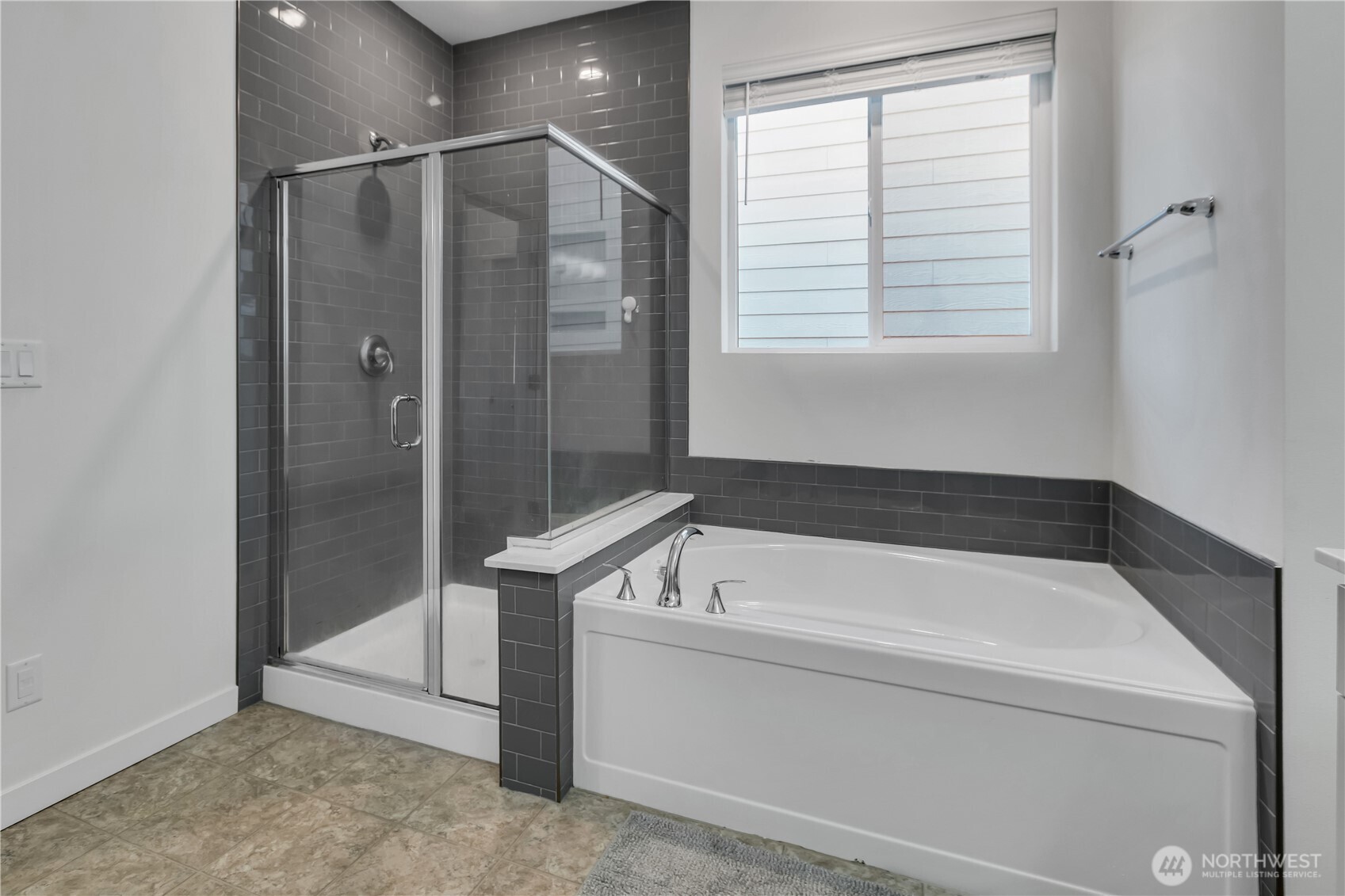 Discover Falling Water Lifestyle
