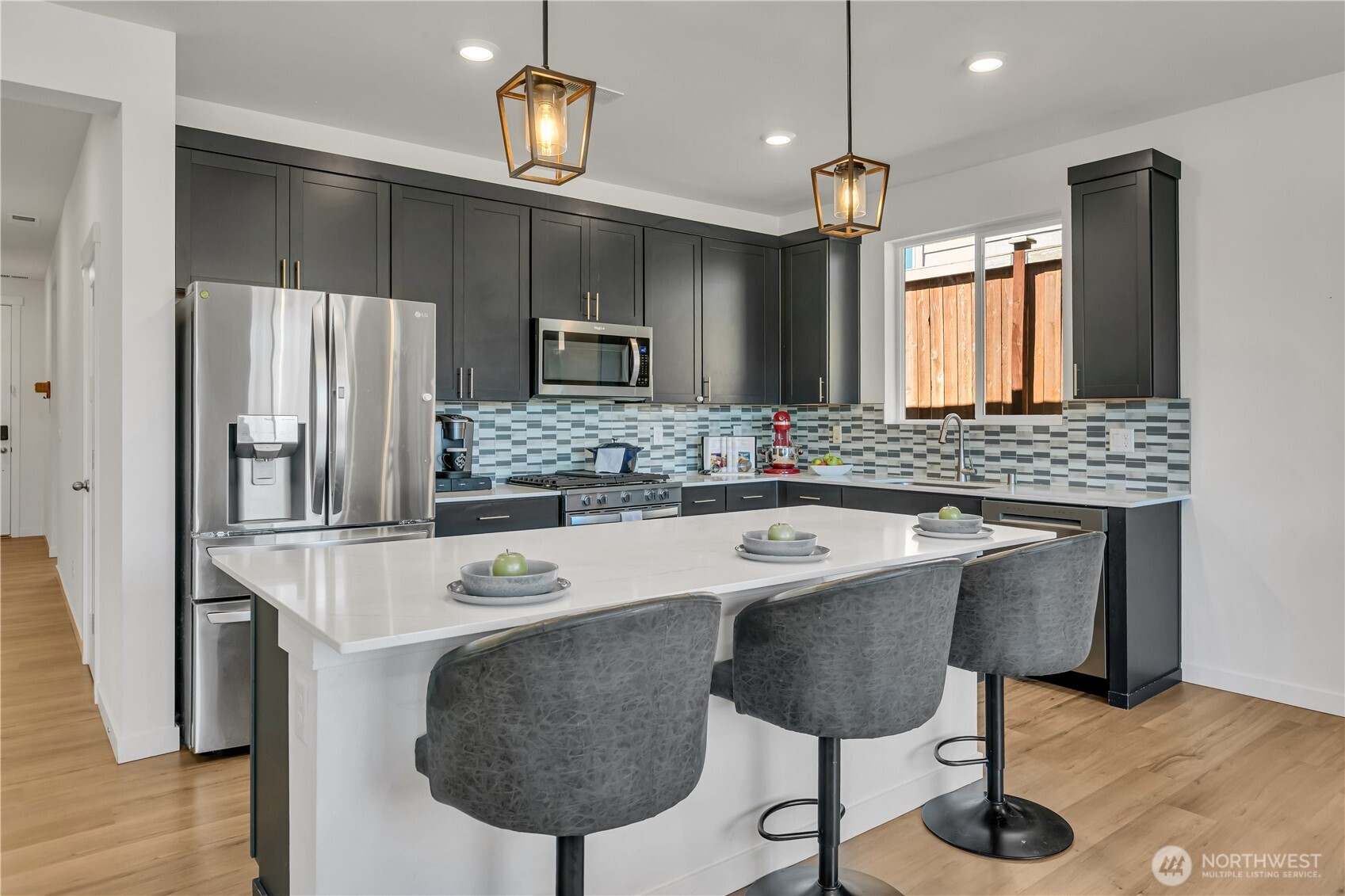 Discover Falling Water Lifestyle