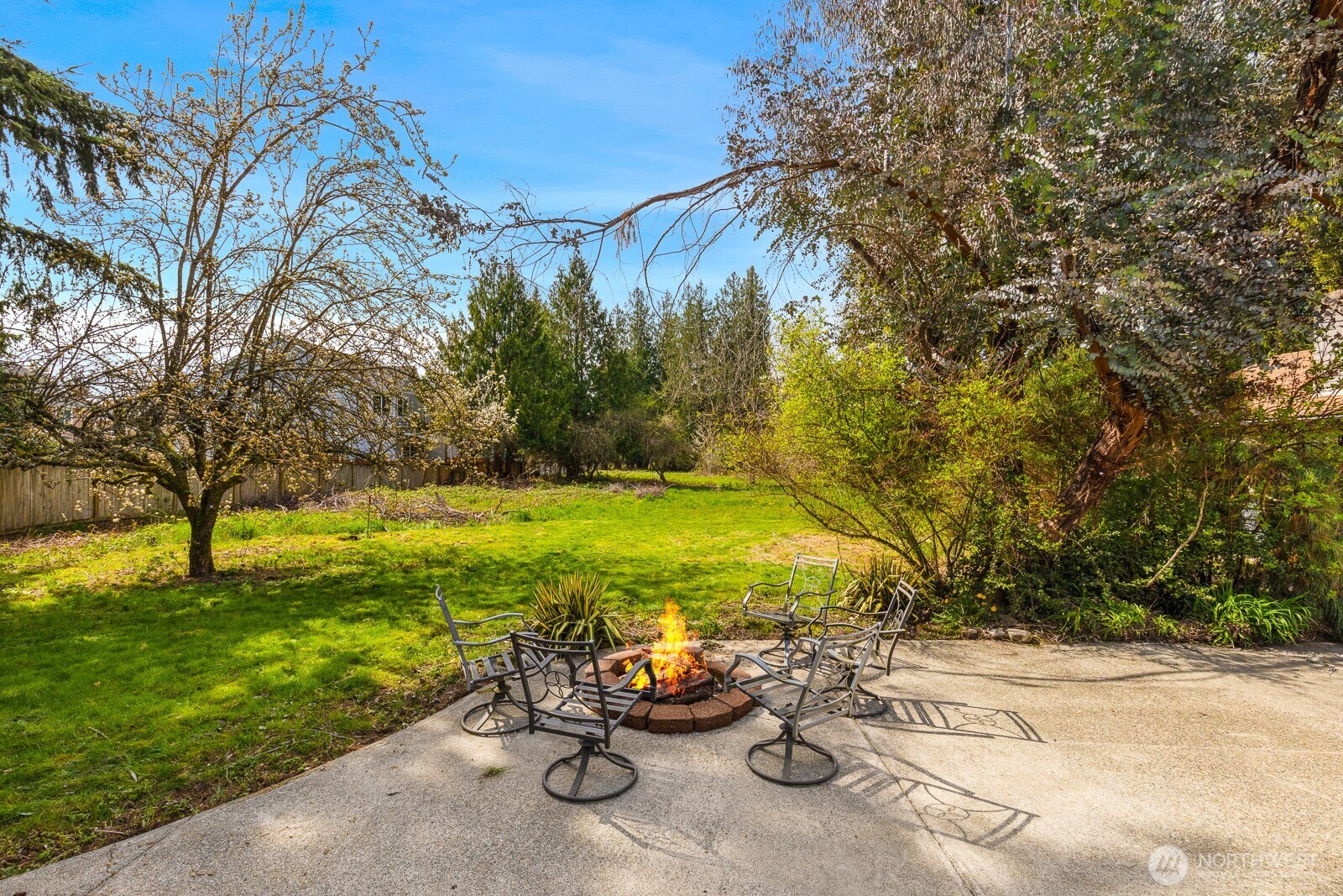 11122 Angeline Road E