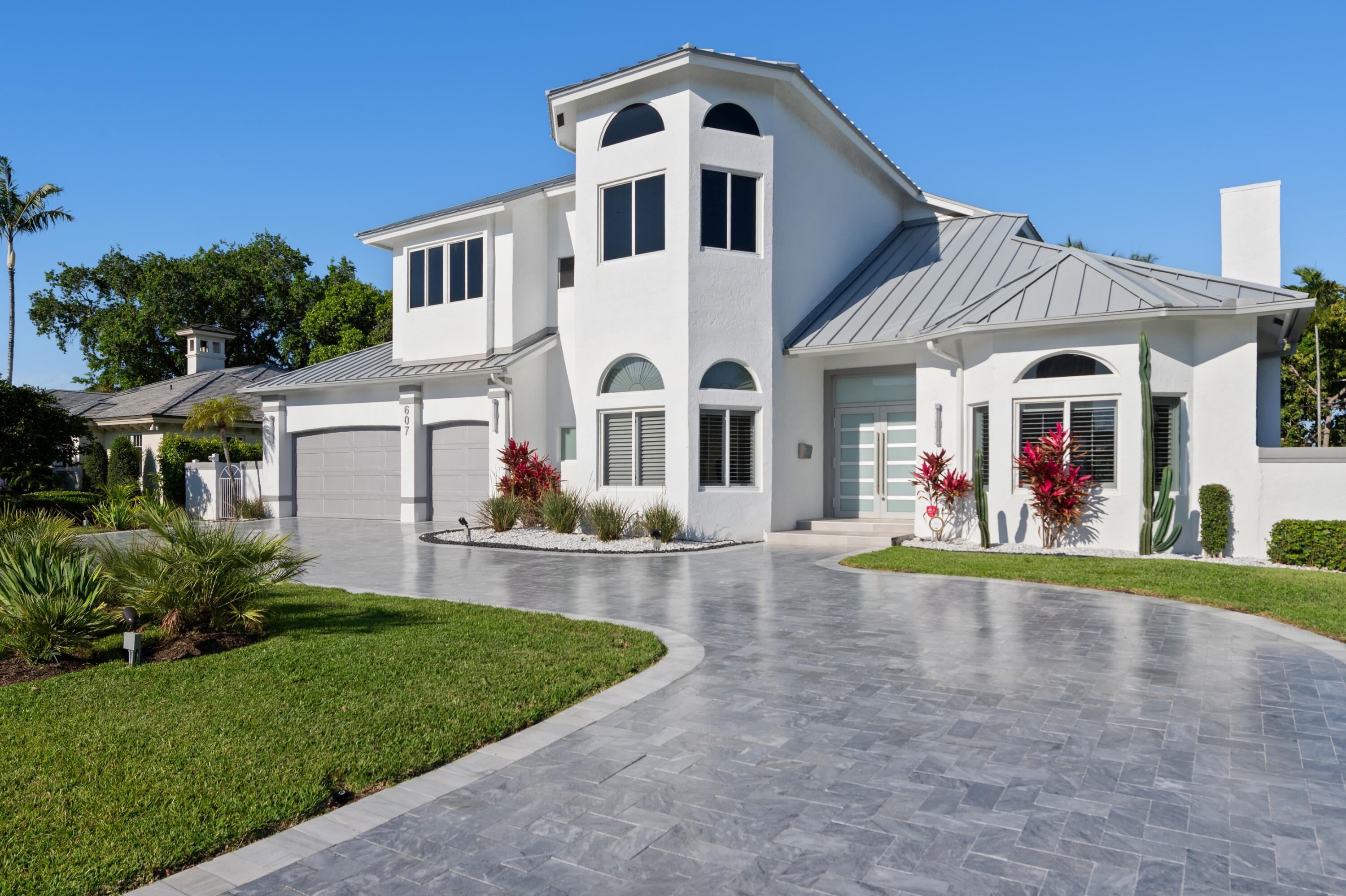 607 Intracoastal Drive