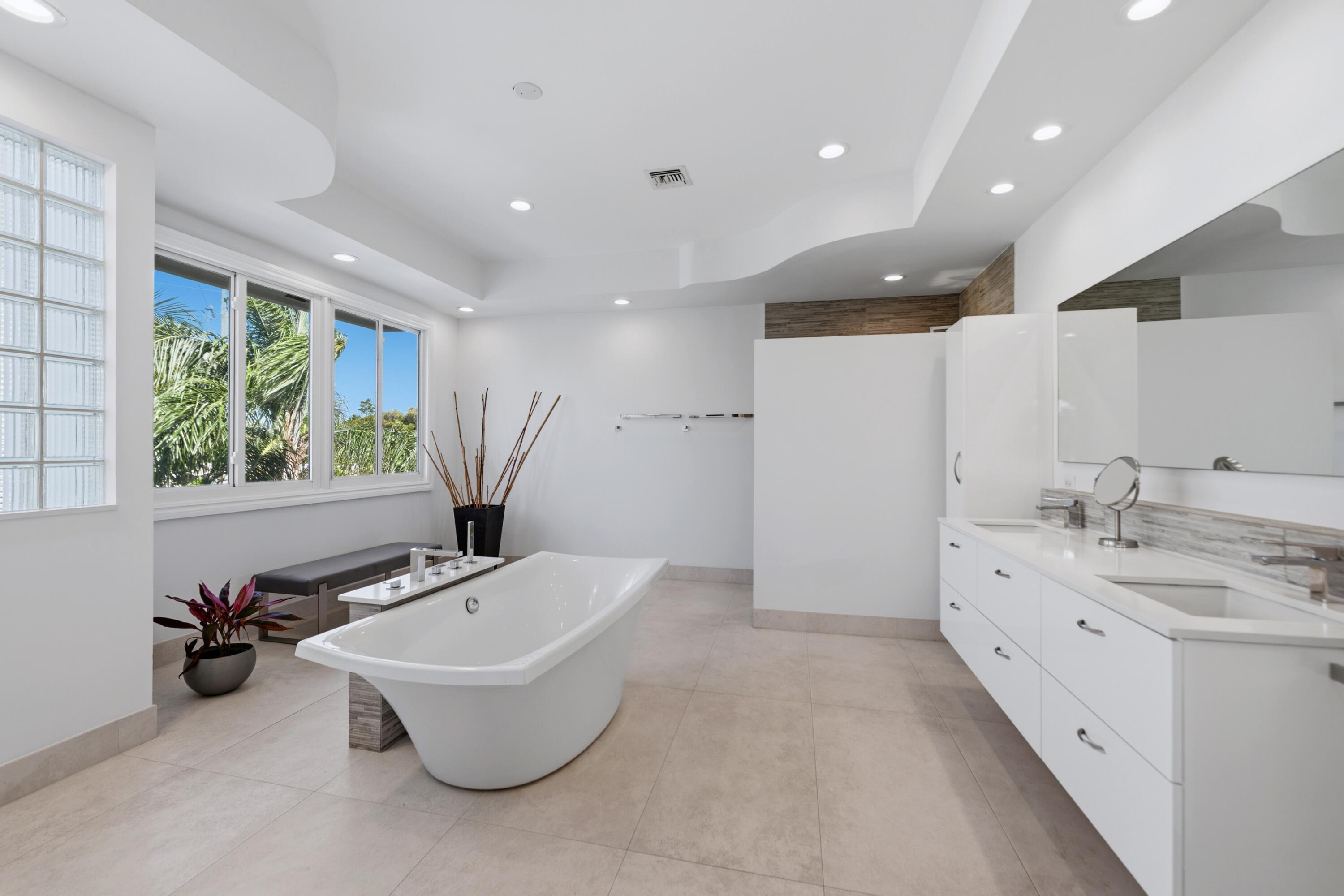 607 Intracoastal Drive