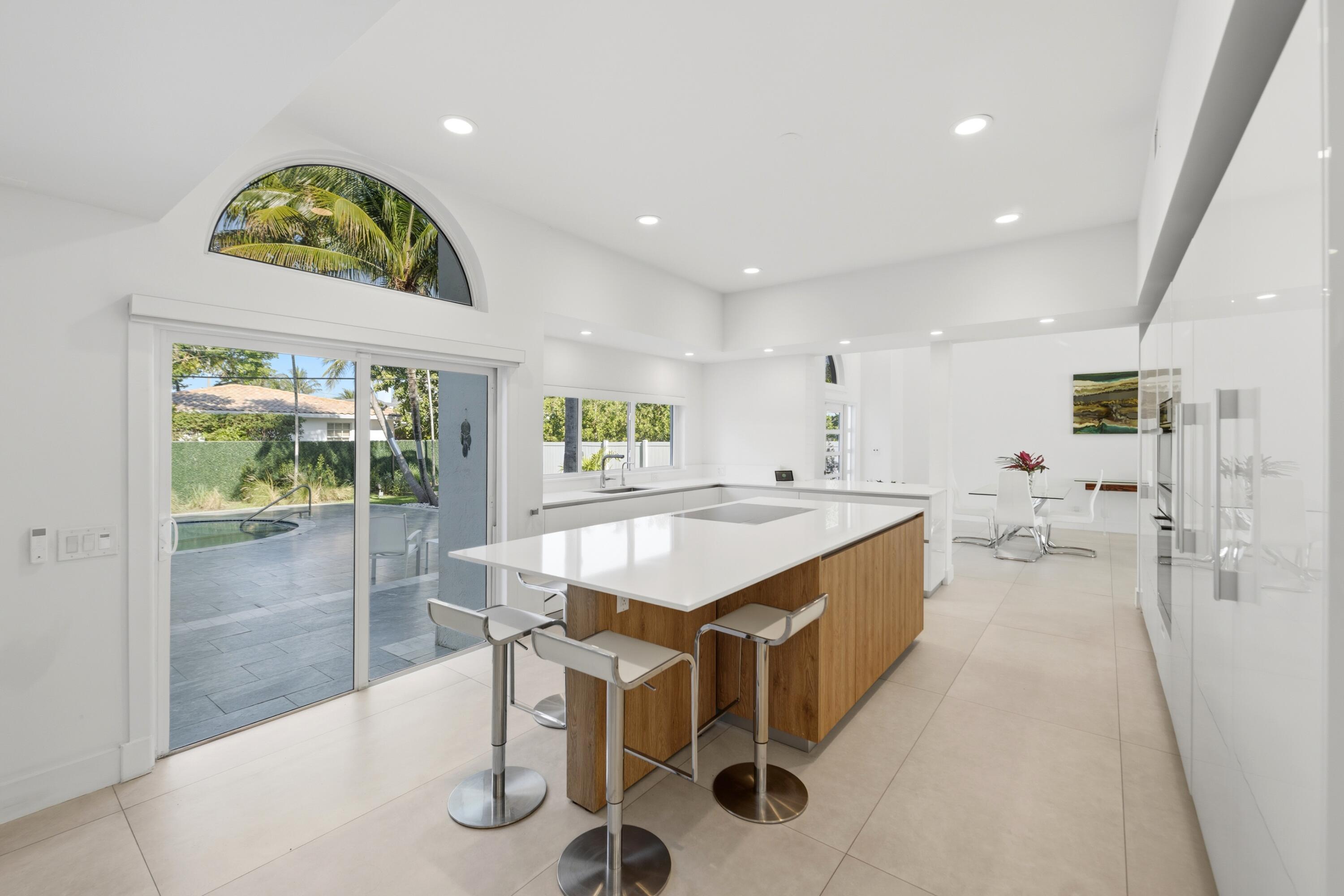 607 Intracoastal Drive