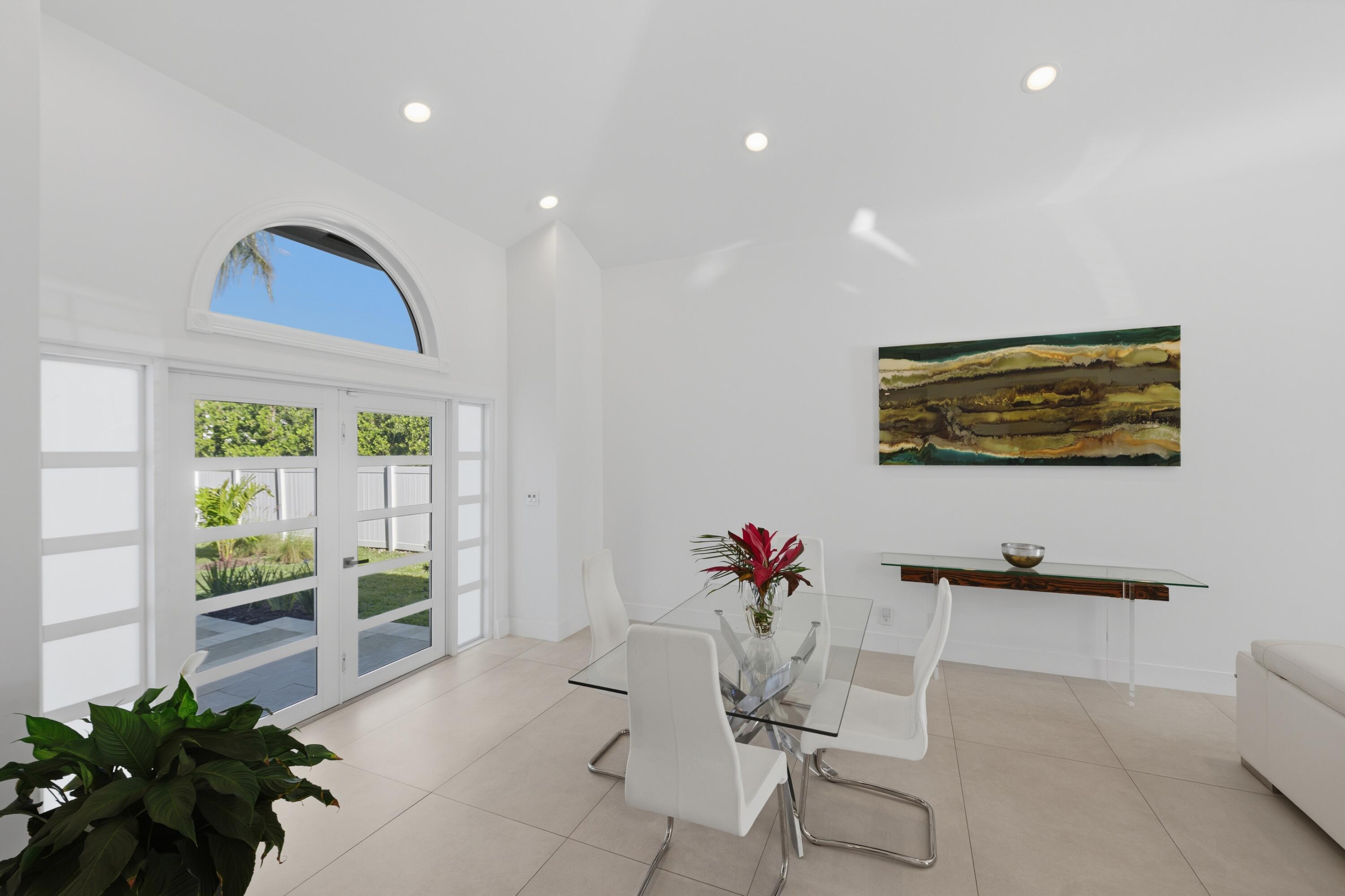 607 Intracoastal Drive