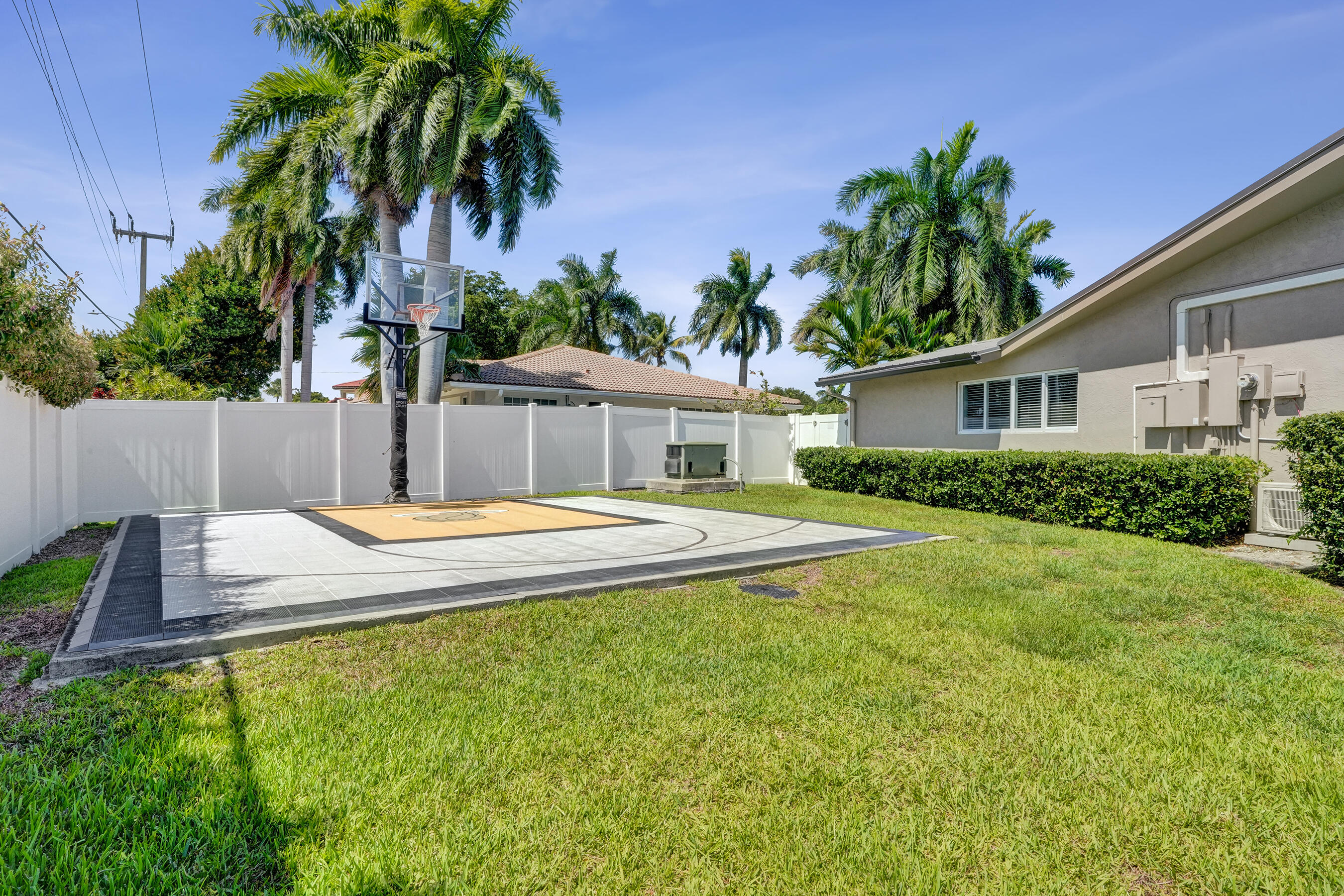 3001 NE 58th Street