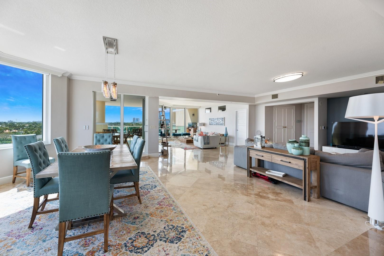 3055 Harbor Drive 703