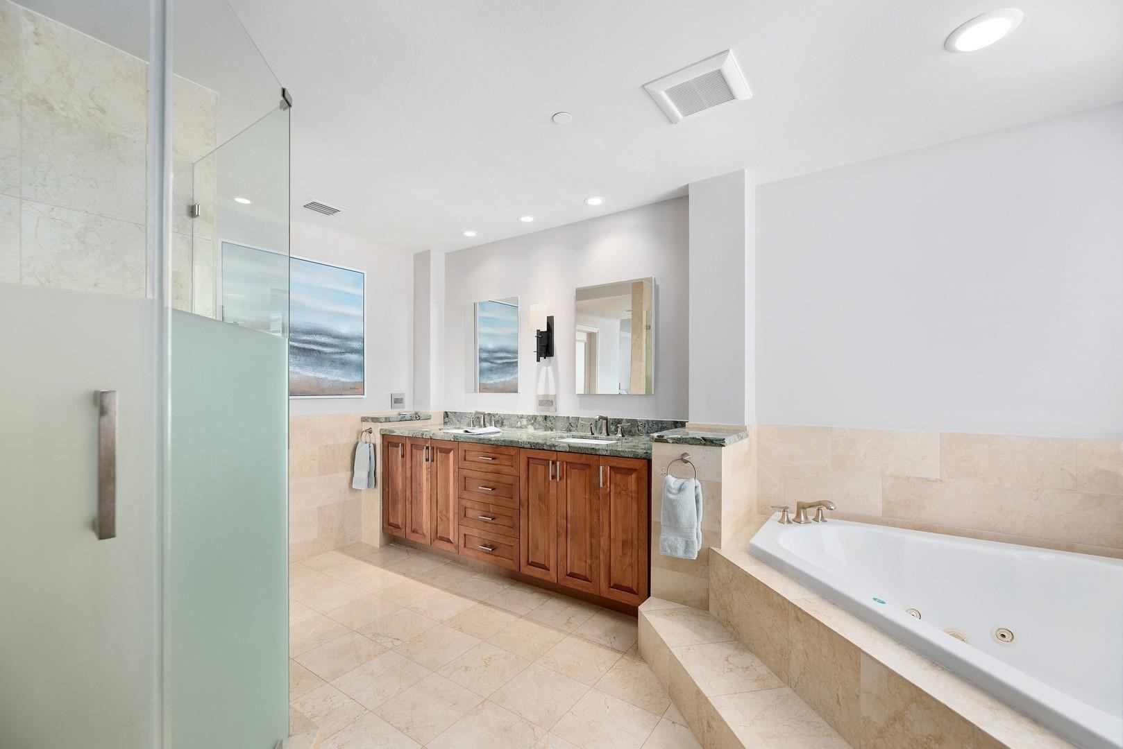 3055 Harbor Drive 703