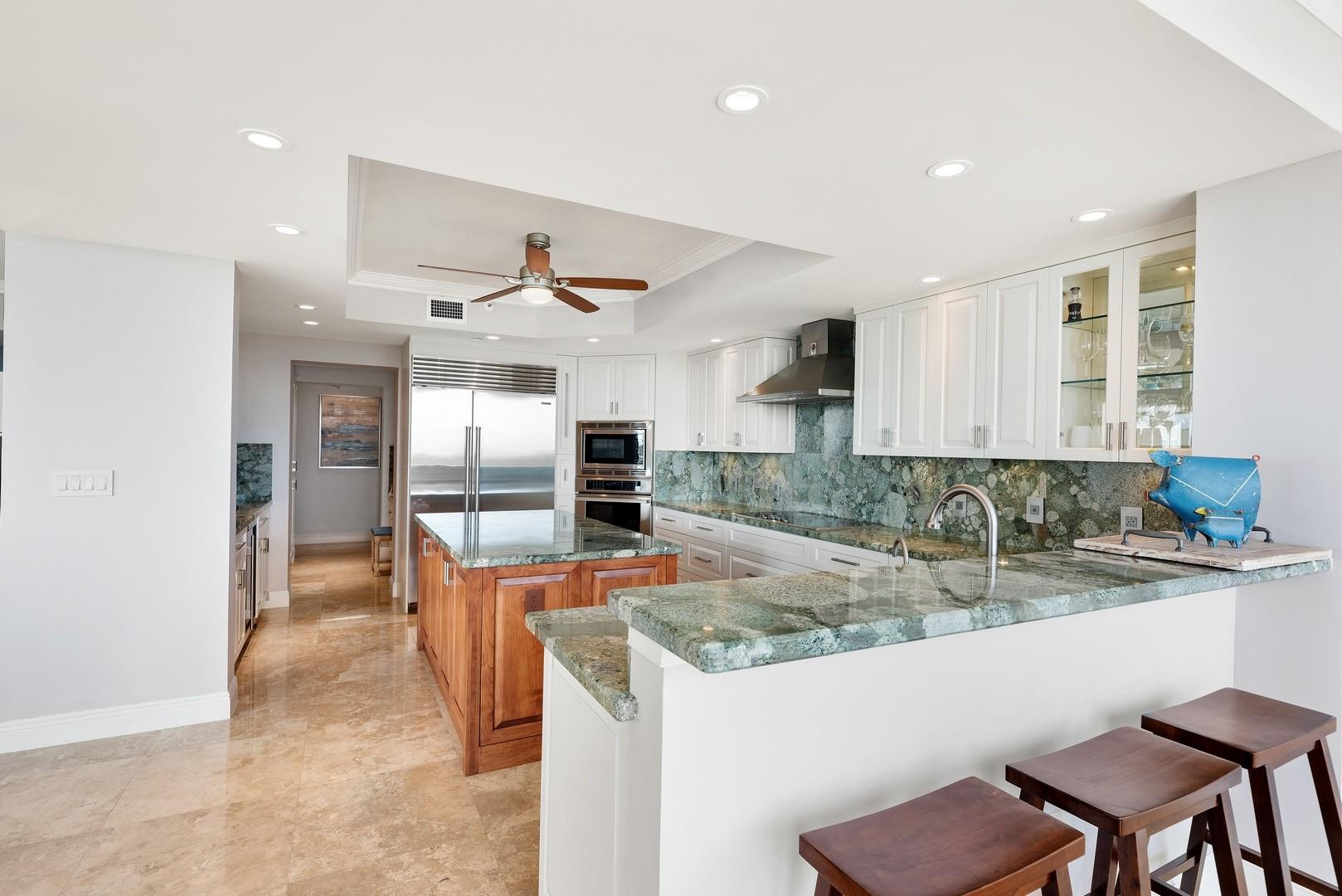 3055 Harbor Drive 703
