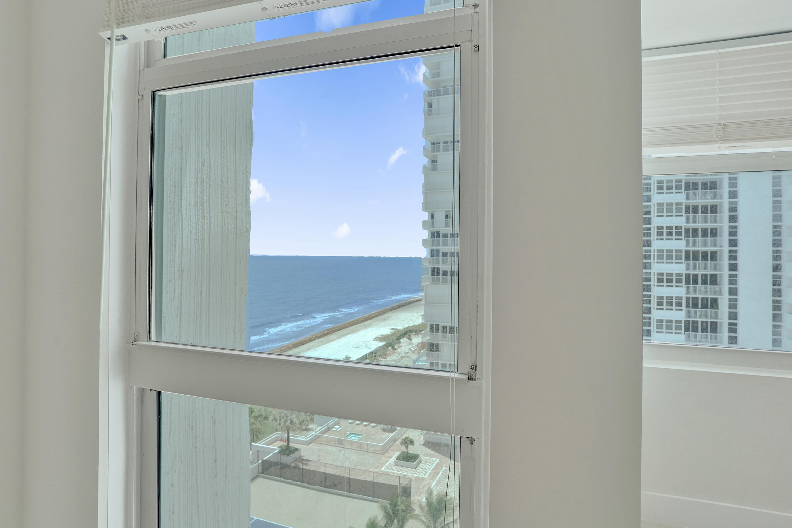 1360 S OCEAN Boulevard 1202