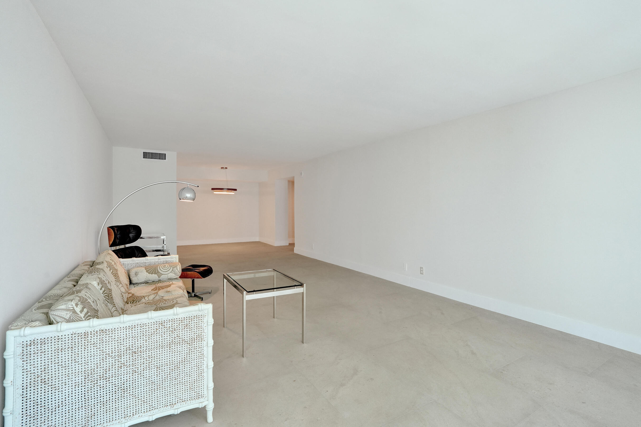 1360 S OCEAN Boulevard 1202