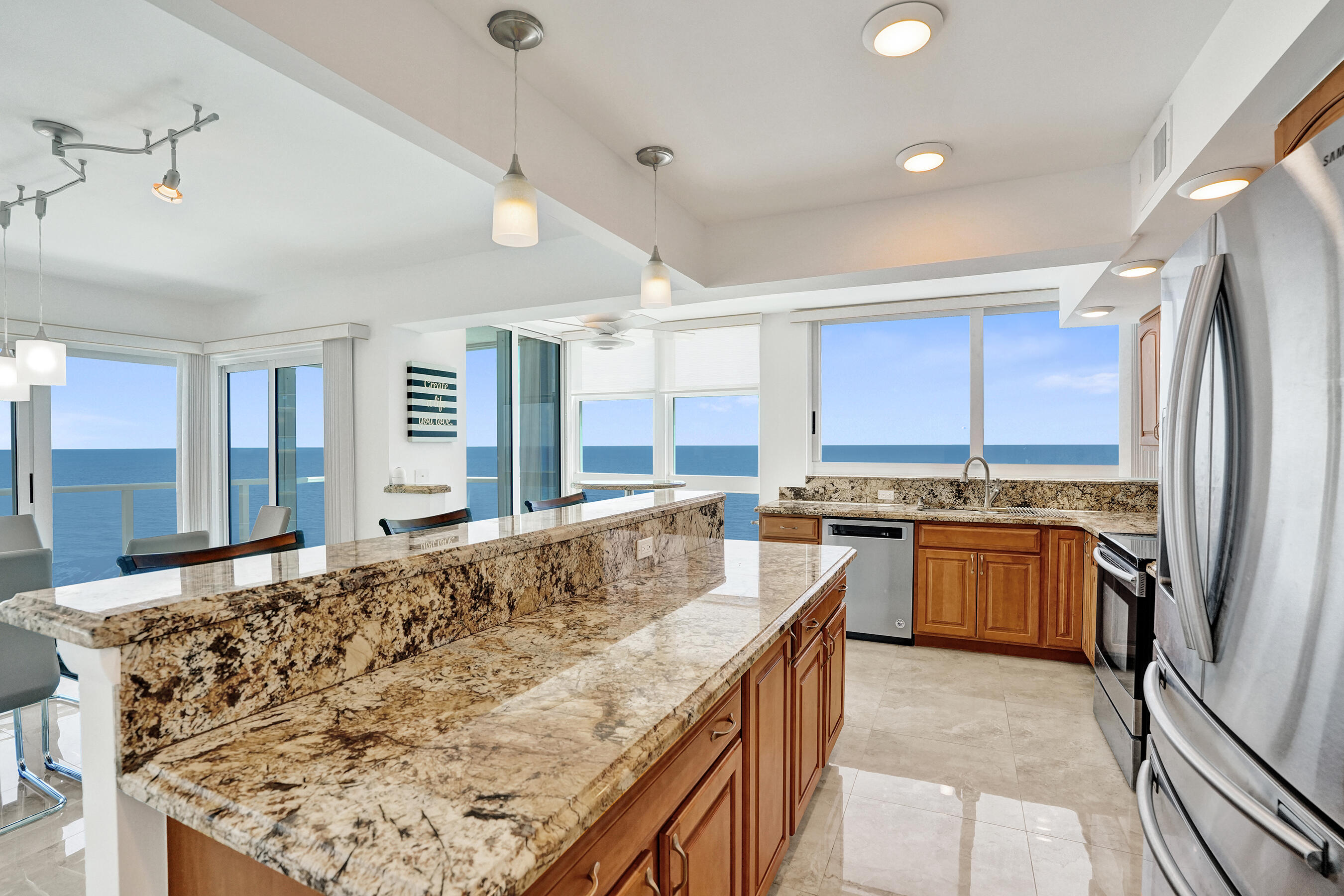 1360 S OCEAN Boulevard 1108