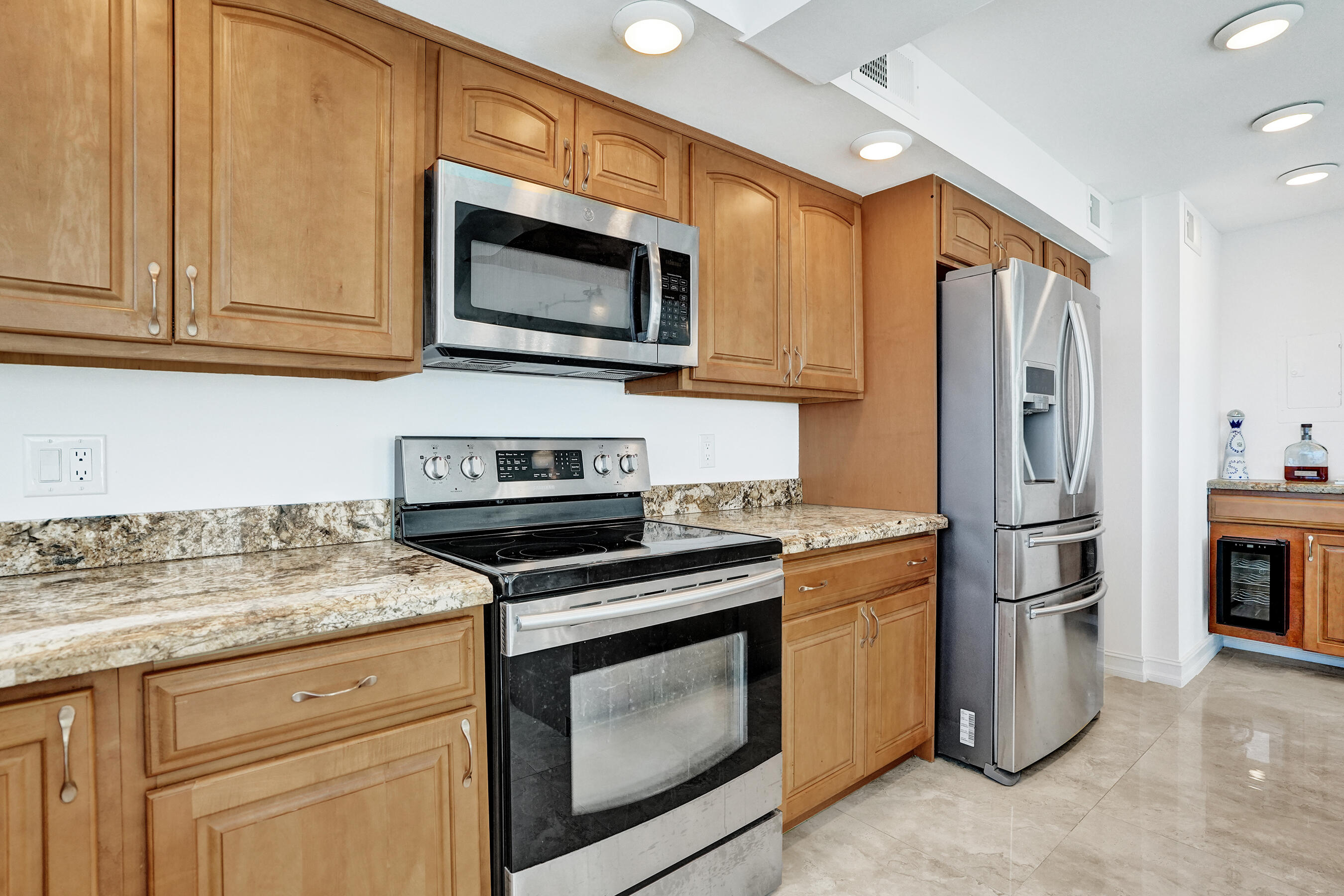 1360 S OCEAN Boulevard 1108
