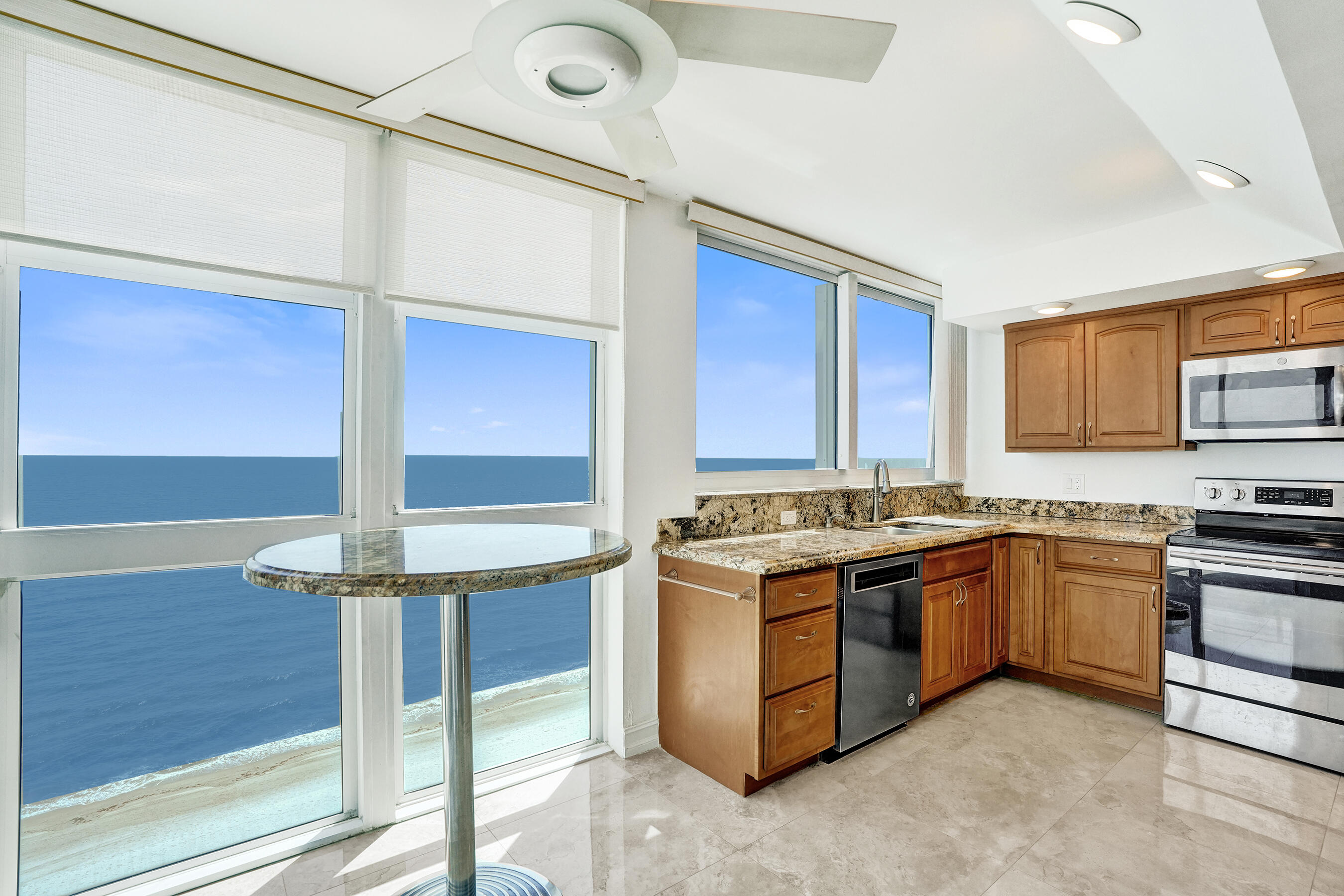 1360 S OCEAN Boulevard 1108