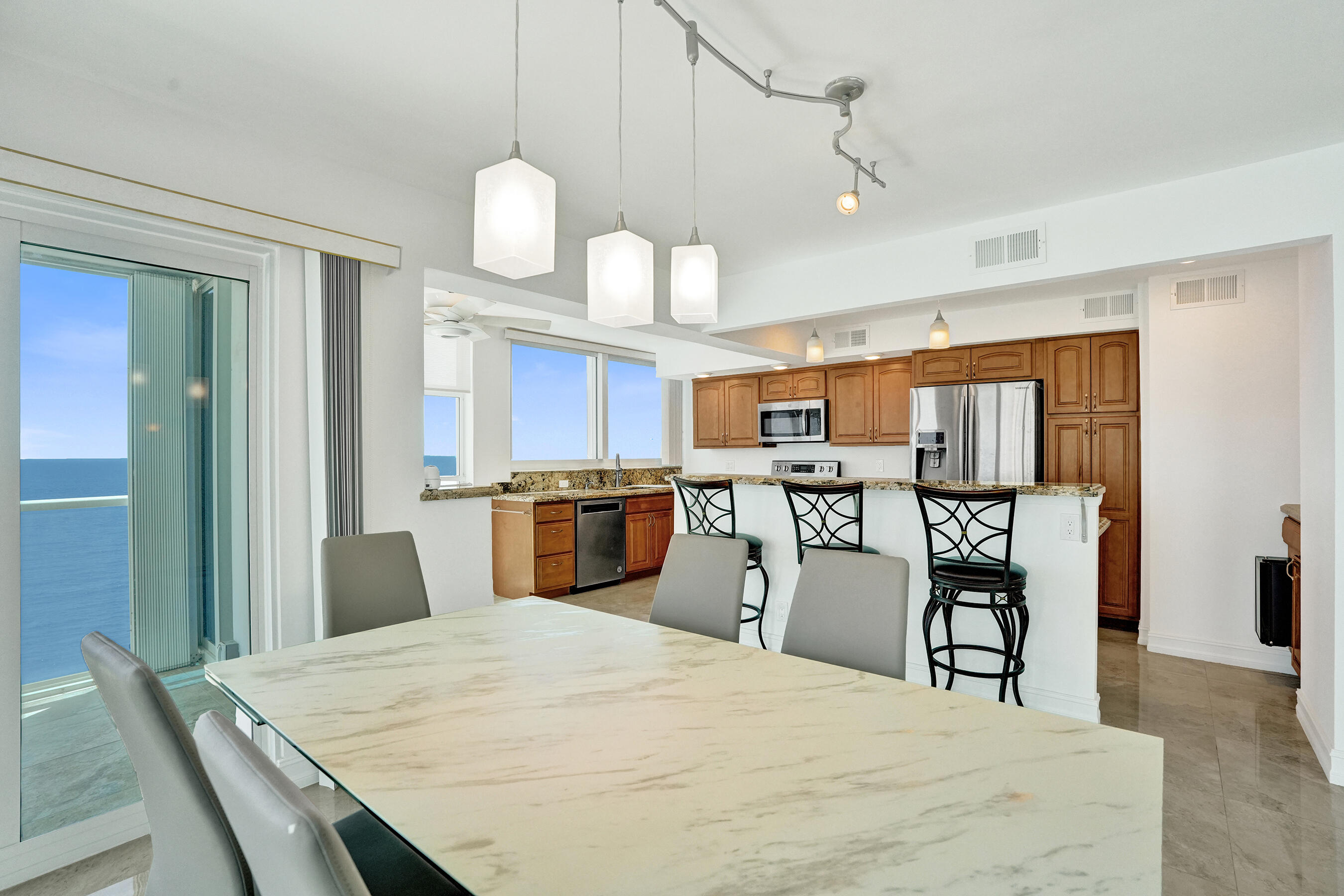 1360 S OCEAN Boulevard 1108