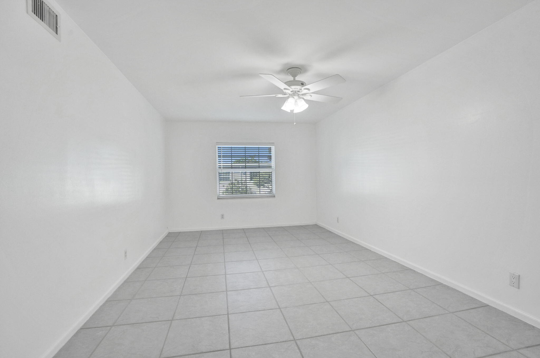 6469 BAY CLUB Drive 3