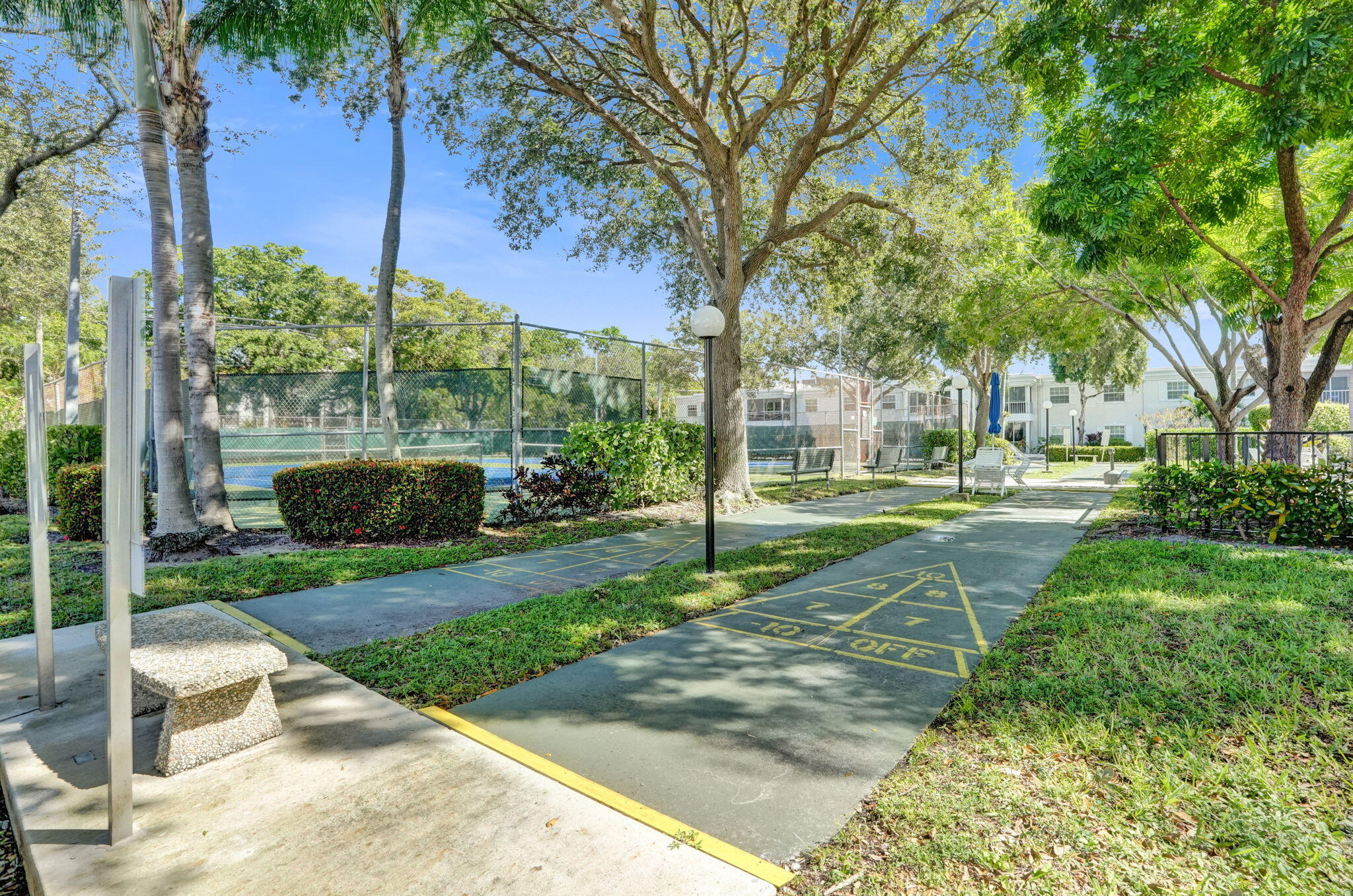 6469 BAY CLUB Drive 3