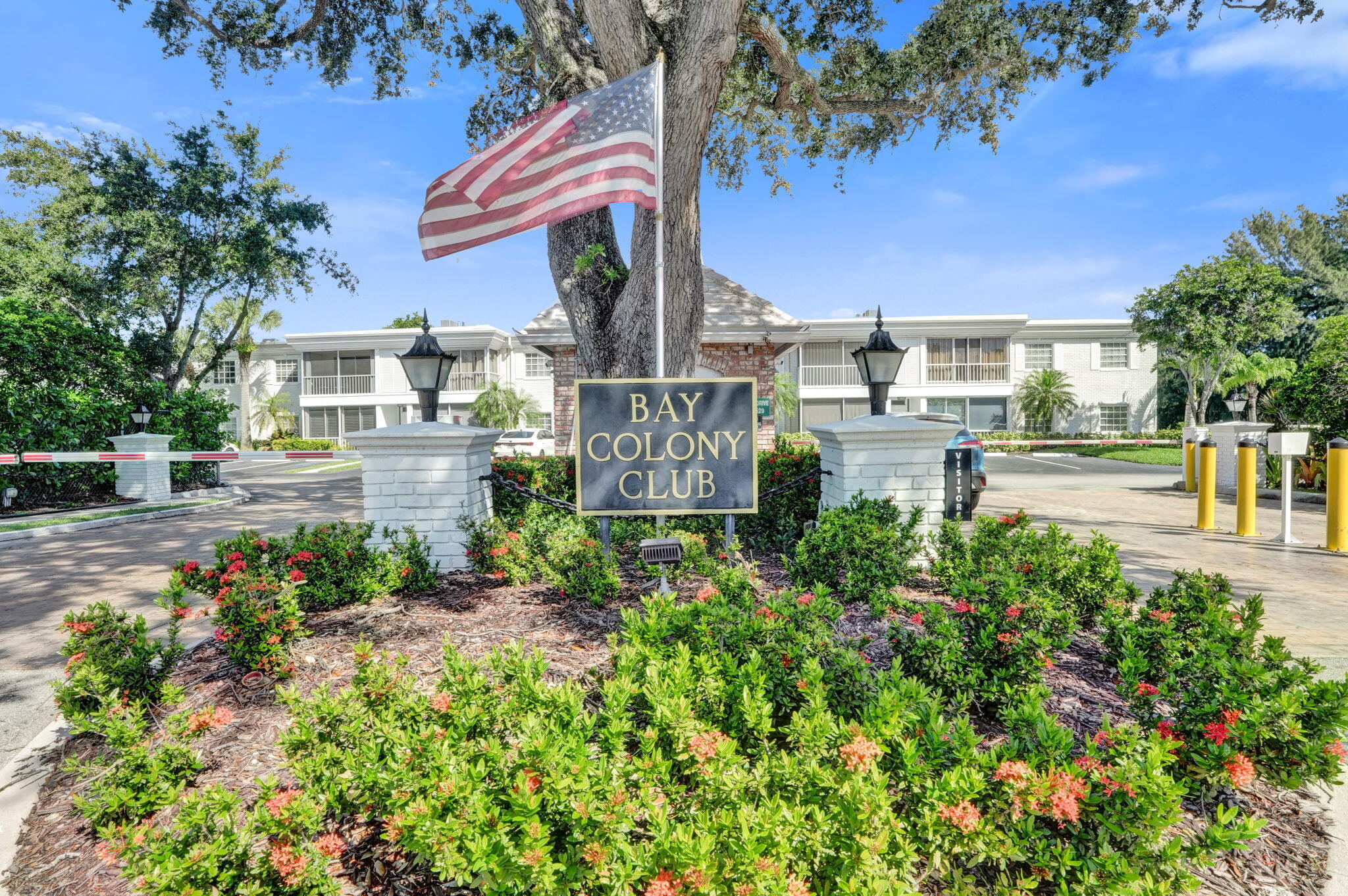 6469 BAY CLUB Drive 3