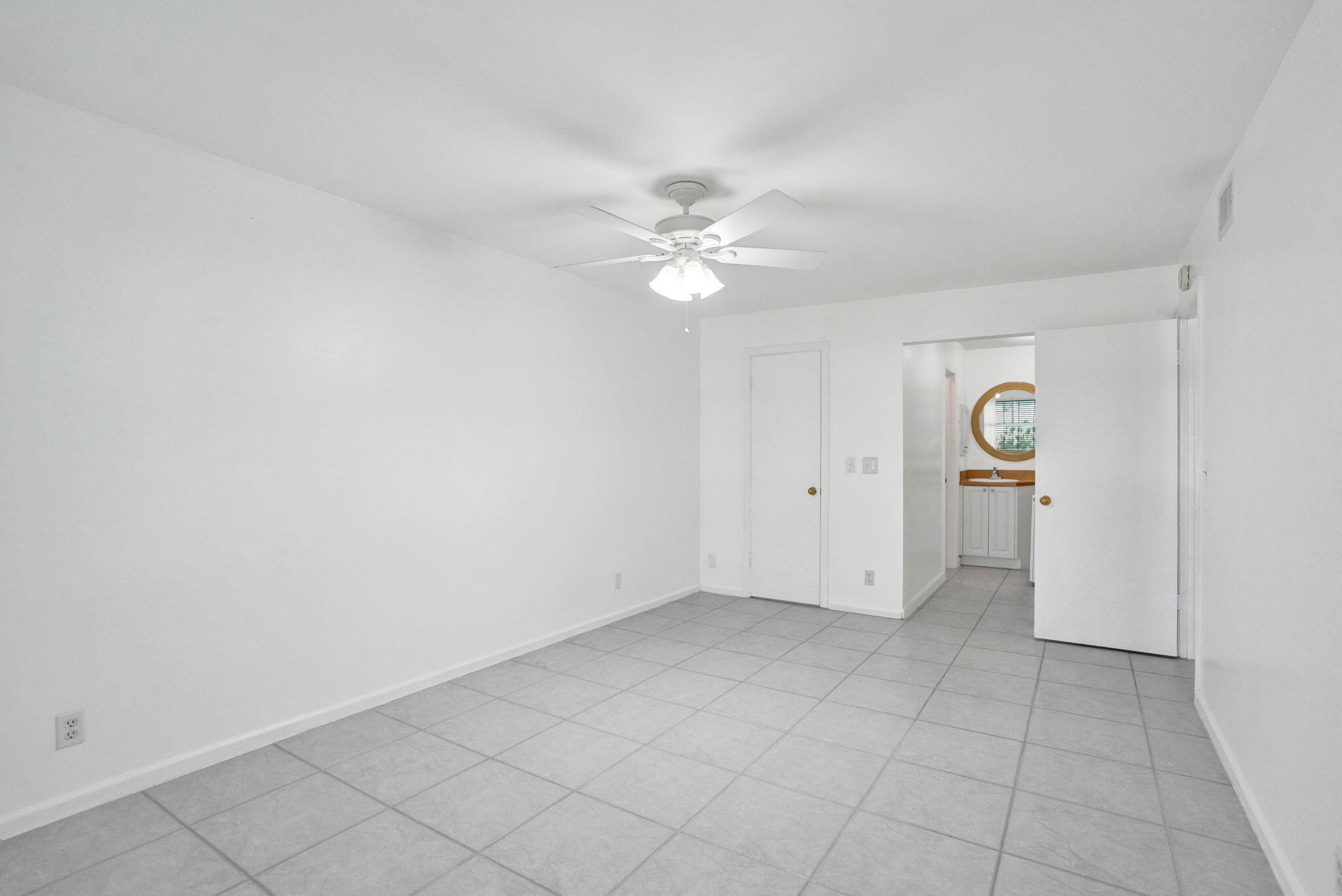 6469 BAY CLUB Drive 3
