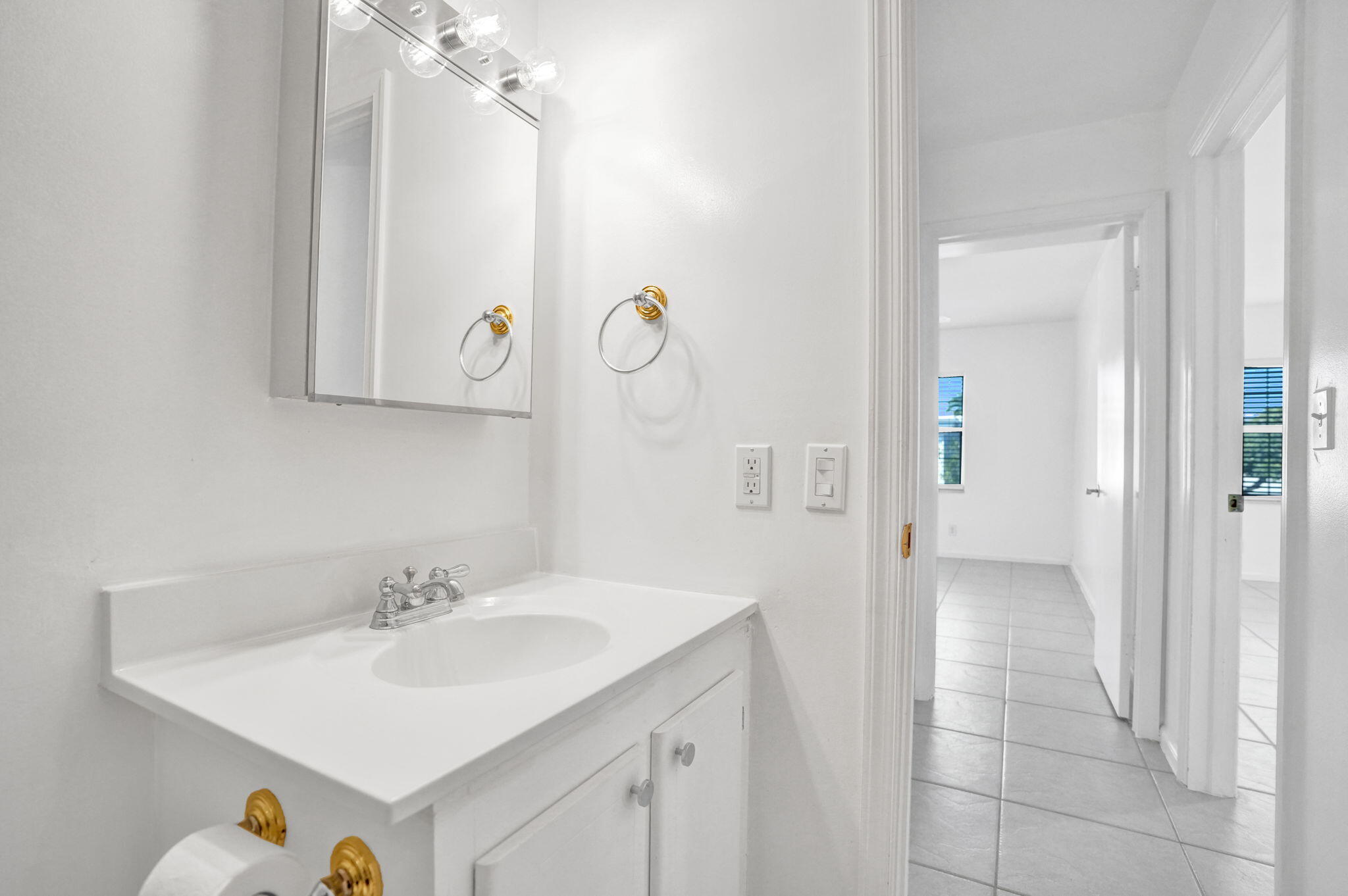 6469 BAY CLUB Drive 3