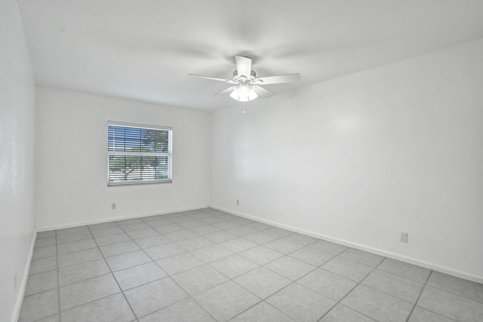 6469 BAY CLUB Drive 3
