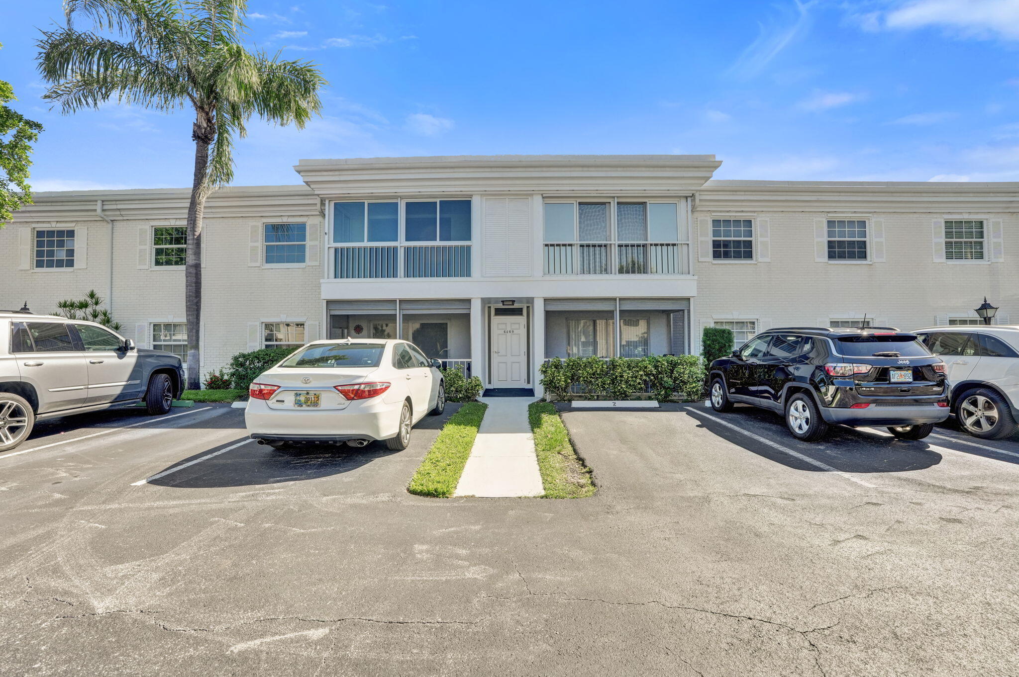 6469 BAY CLUB Drive 3