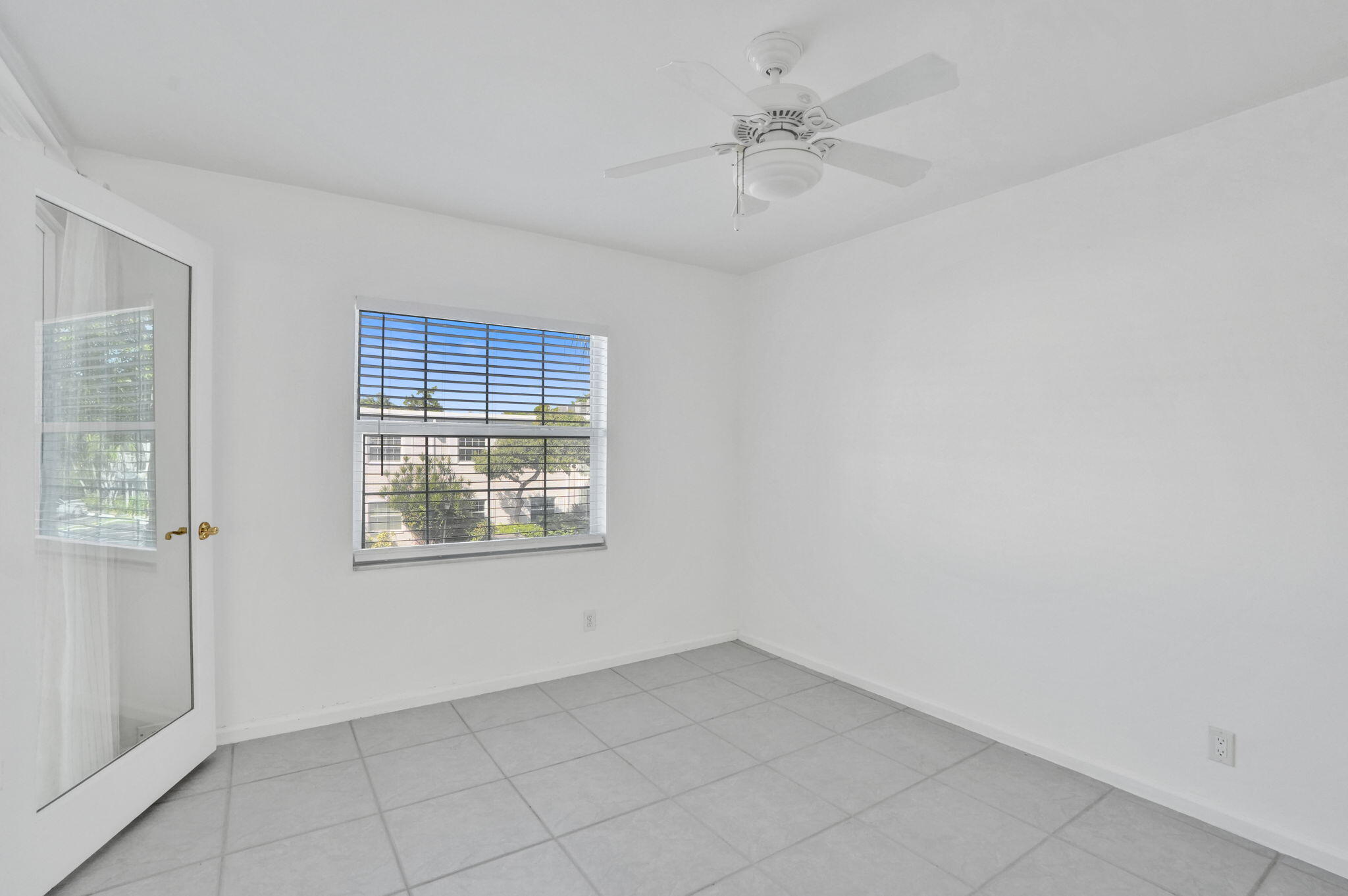 6469 BAY CLUB Drive 3