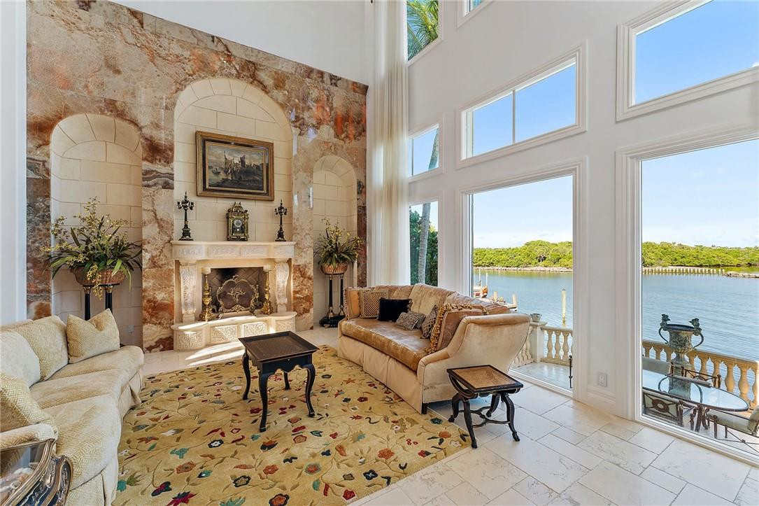 3090 S Ocean Boulevard