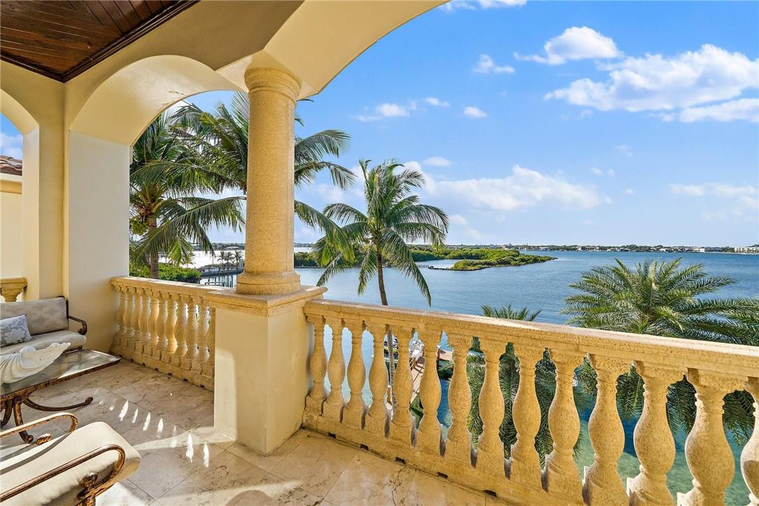 3090 S Ocean Boulevard