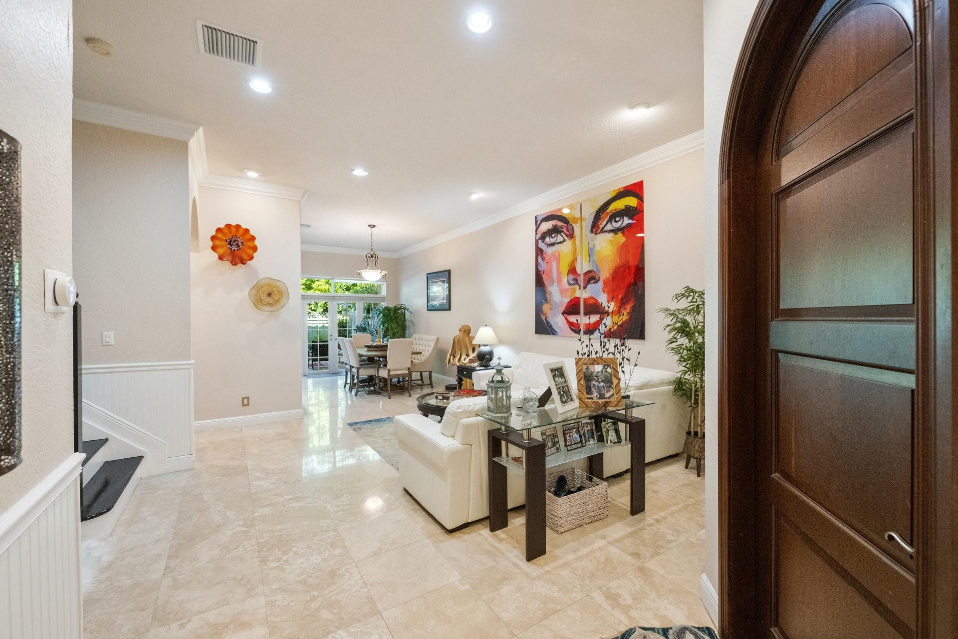 1421 Bayview Dr Unit: 1421