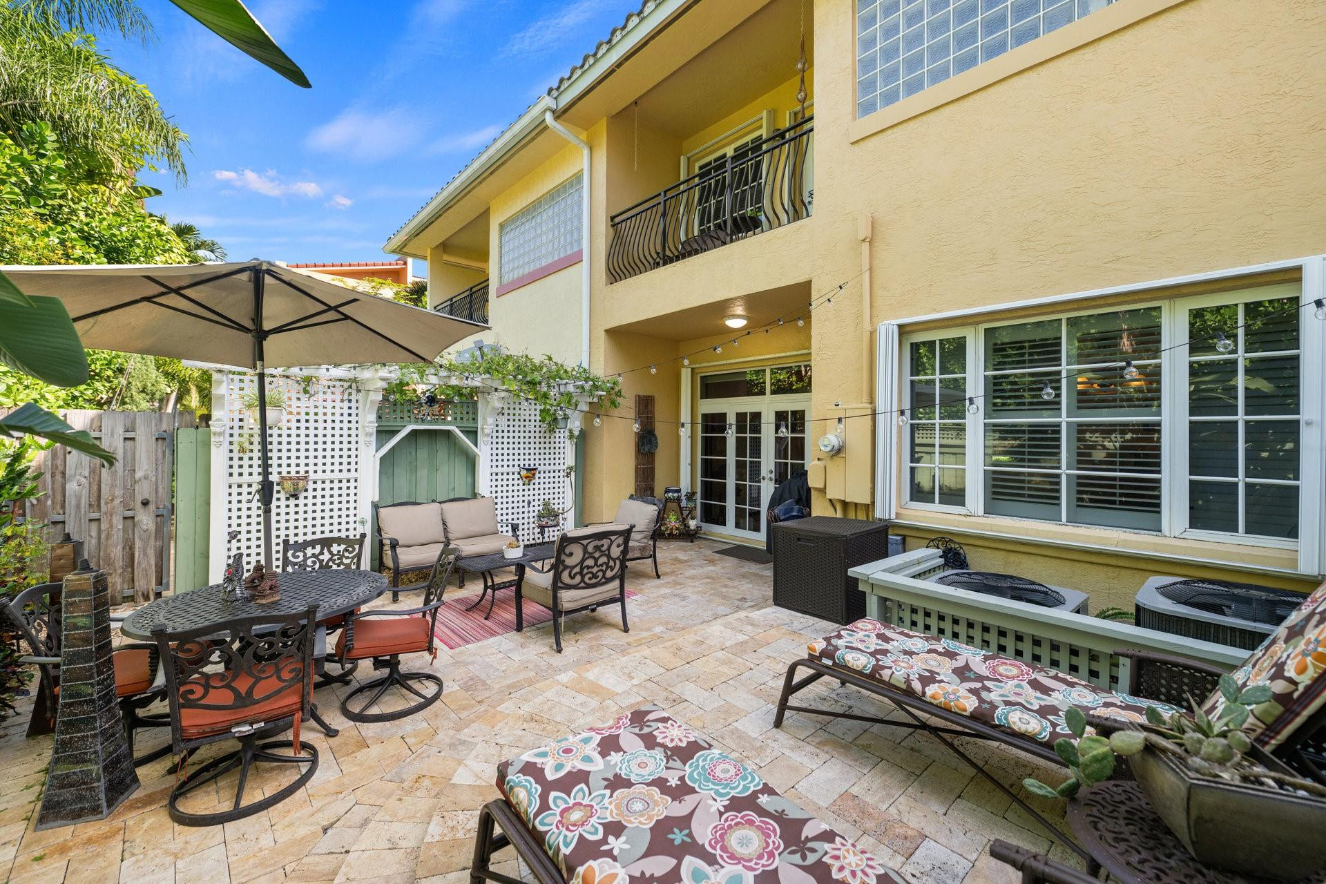 1421 Bayview Dr Unit: 1421
